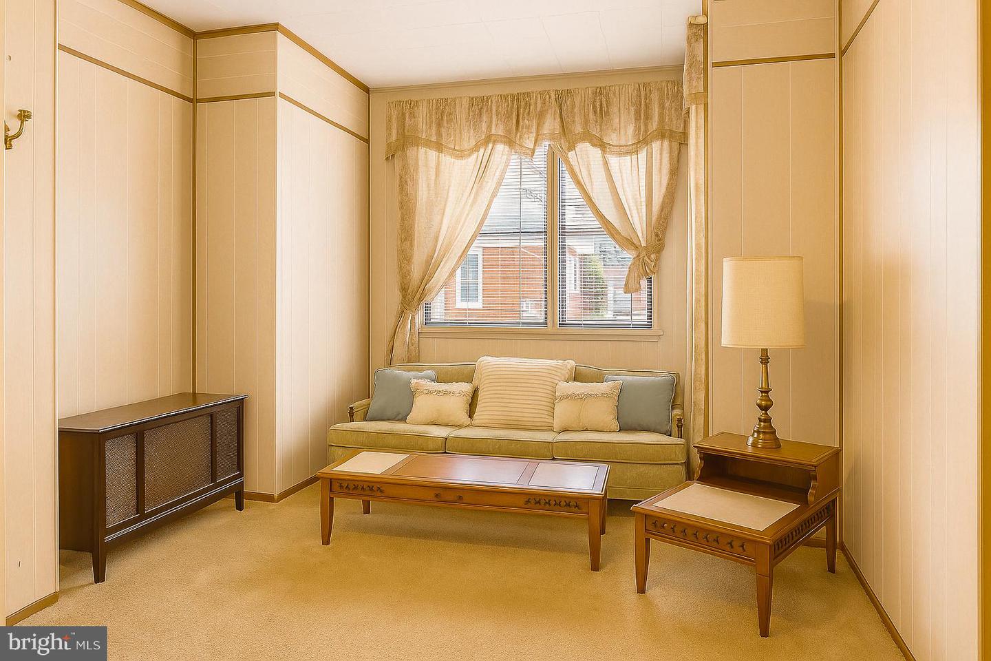 648 E ST NE, WASHINGTON, District Of Columbia 20002, 3 Bedrooms Bedrooms, ,3 BathroomsBathrooms,Residential,For sale,648 E ST NE,DCDC2231028 MLS # DCDC2231028