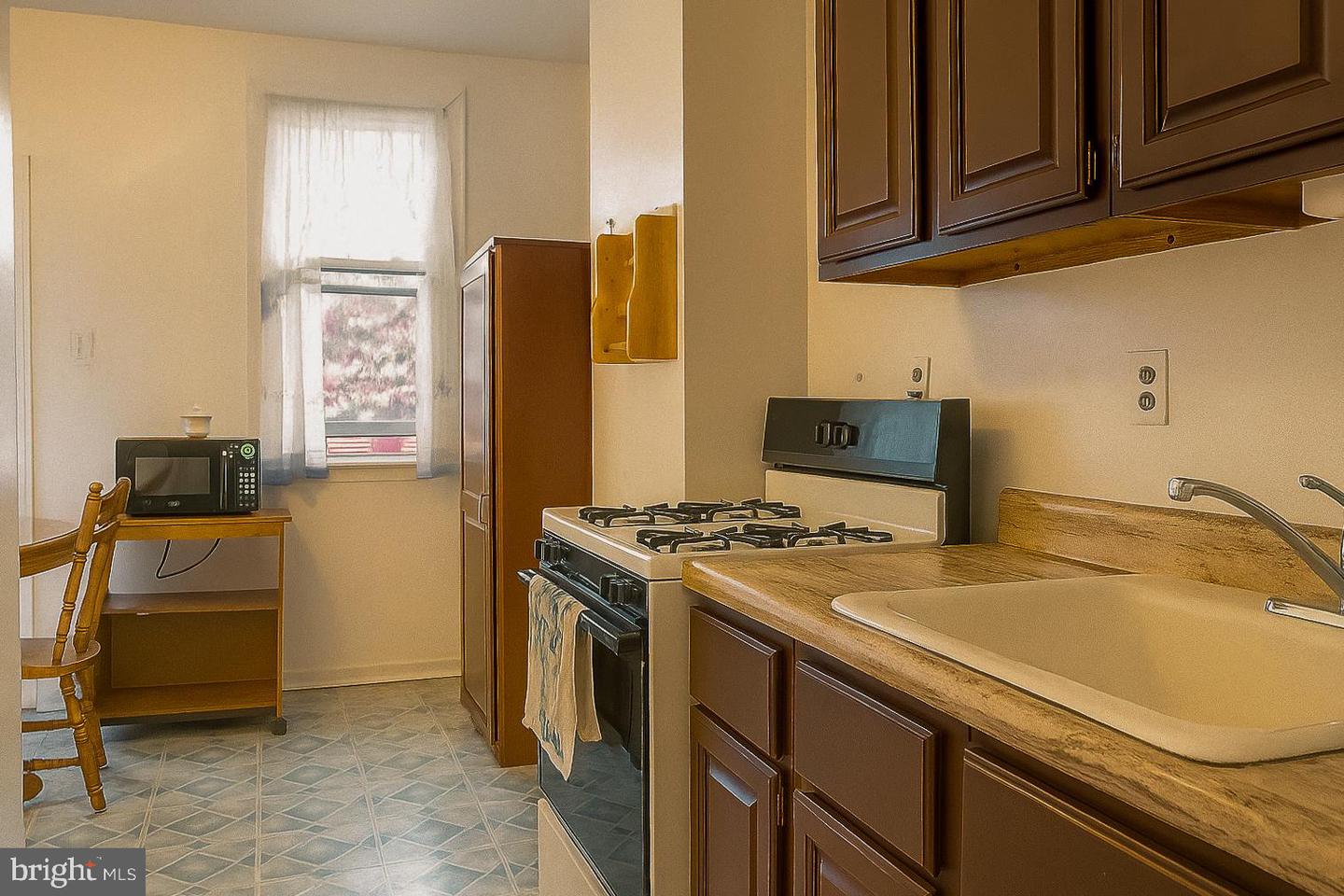 648 E ST NE, WASHINGTON, District Of Columbia 20002, 3 Bedrooms Bedrooms, ,3 BathroomsBathrooms,Residential,For sale,648 E ST NE,DCDC2231028 MLS # DCDC2231028