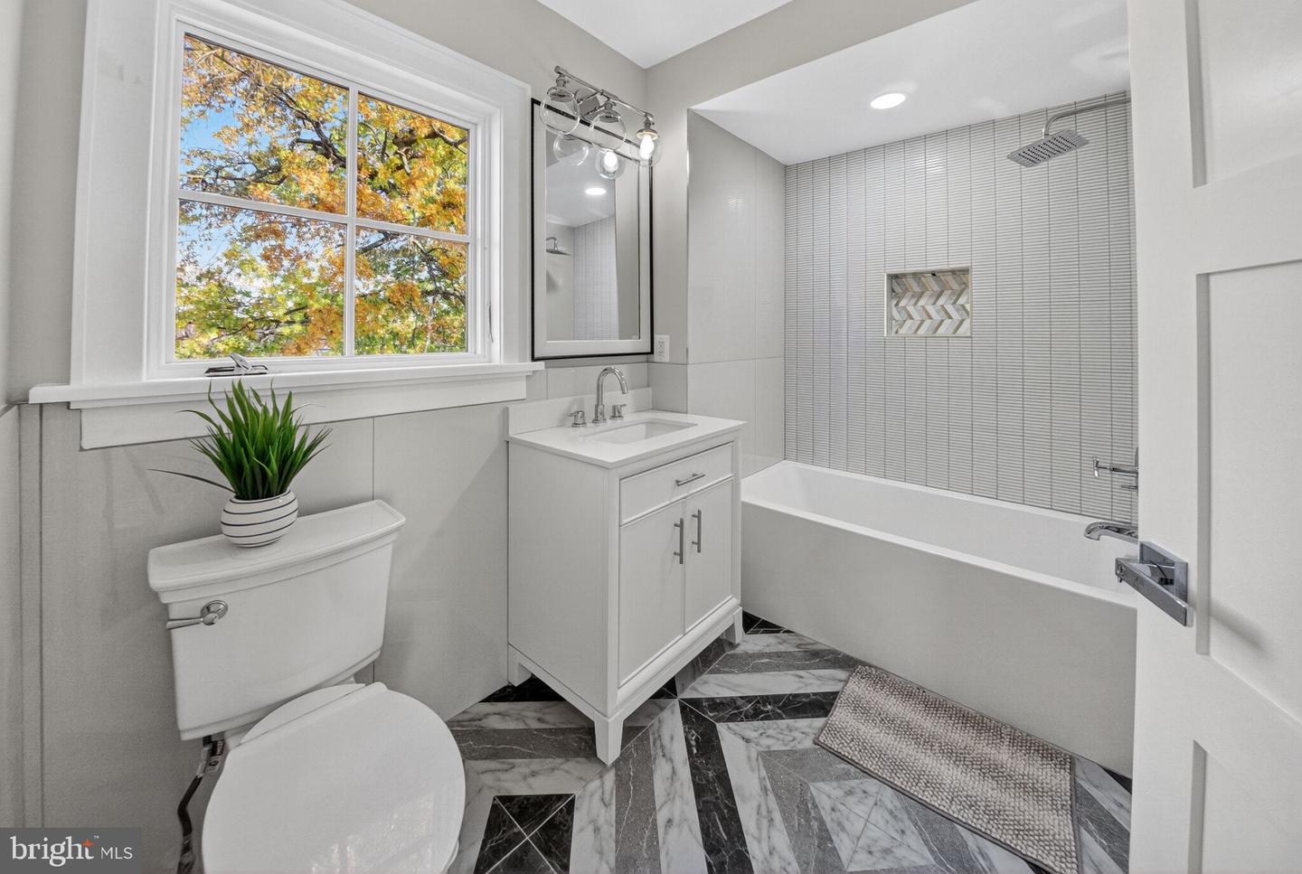 2017 FULTON PL NE, WASHINGTON, District Of Columbia 20018, 6 Bedrooms Bedrooms, 12 Rooms Rooms,5 BathroomsBathrooms,Residential,For sale,2017 FULTON PL NE,DCDC2231044 MLS # DCDC2231044