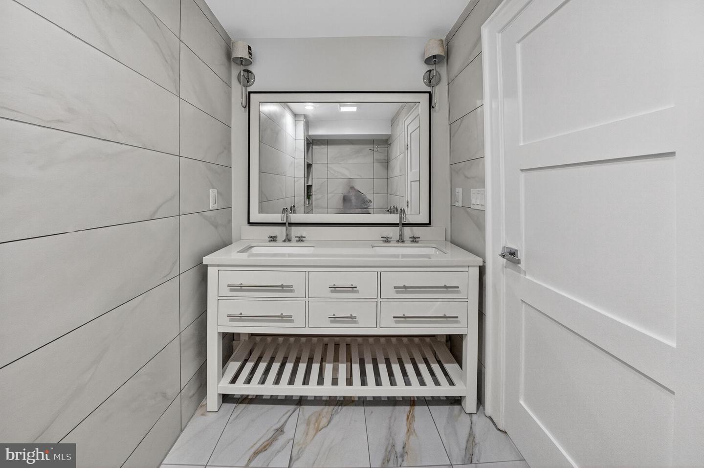 2017 FULTON PL NE, WASHINGTON, District Of Columbia 20018, 6 Bedrooms Bedrooms, 12 Rooms Rooms,5 BathroomsBathrooms,Residential,For sale,2017 FULTON PL NE,DCDC2231044 MLS # DCDC2231044