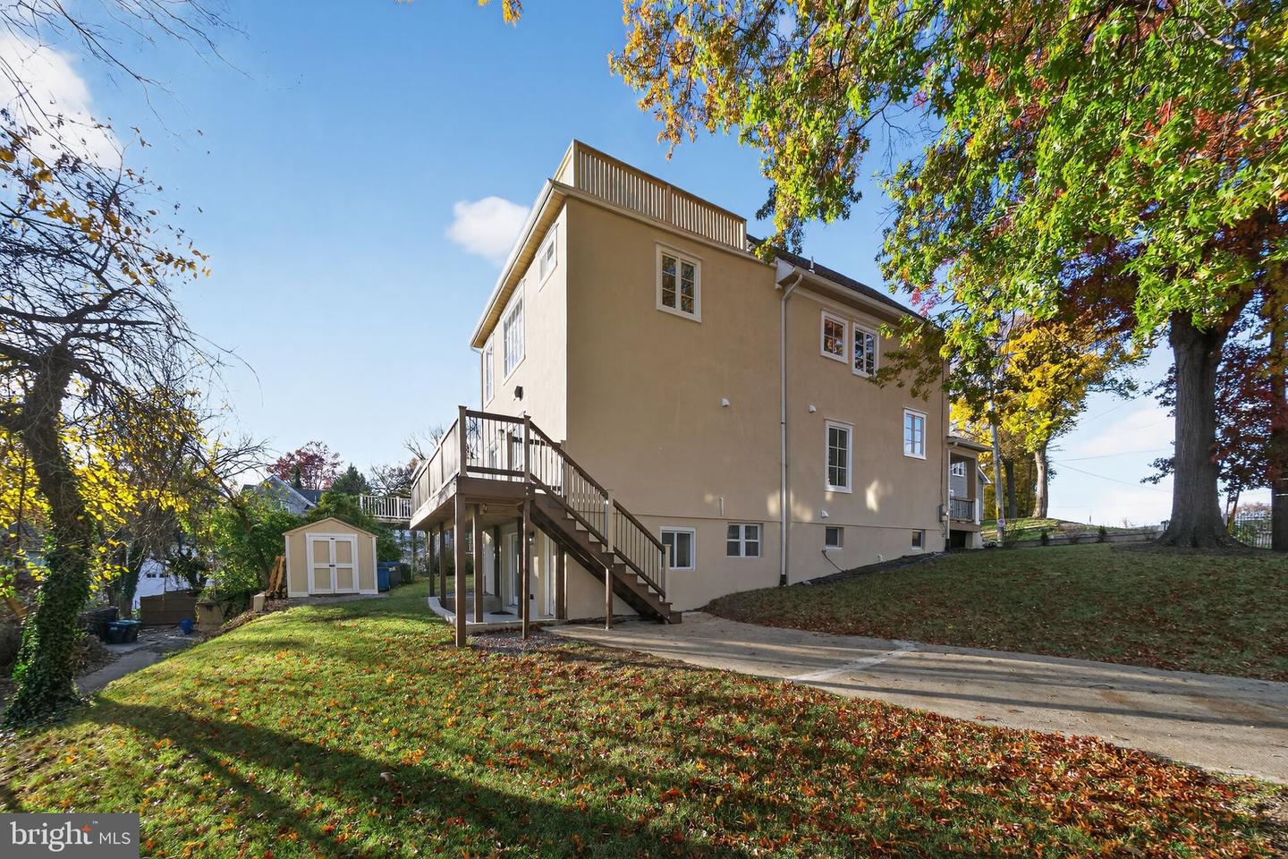 2017 FULTON PL NE, WASHINGTON, District Of Columbia 20018, 6 Bedrooms Bedrooms, 12 Rooms Rooms,5 BathroomsBathrooms,Residential,For sale,2017 FULTON PL NE,DCDC2231044 MLS # DCDC2231044