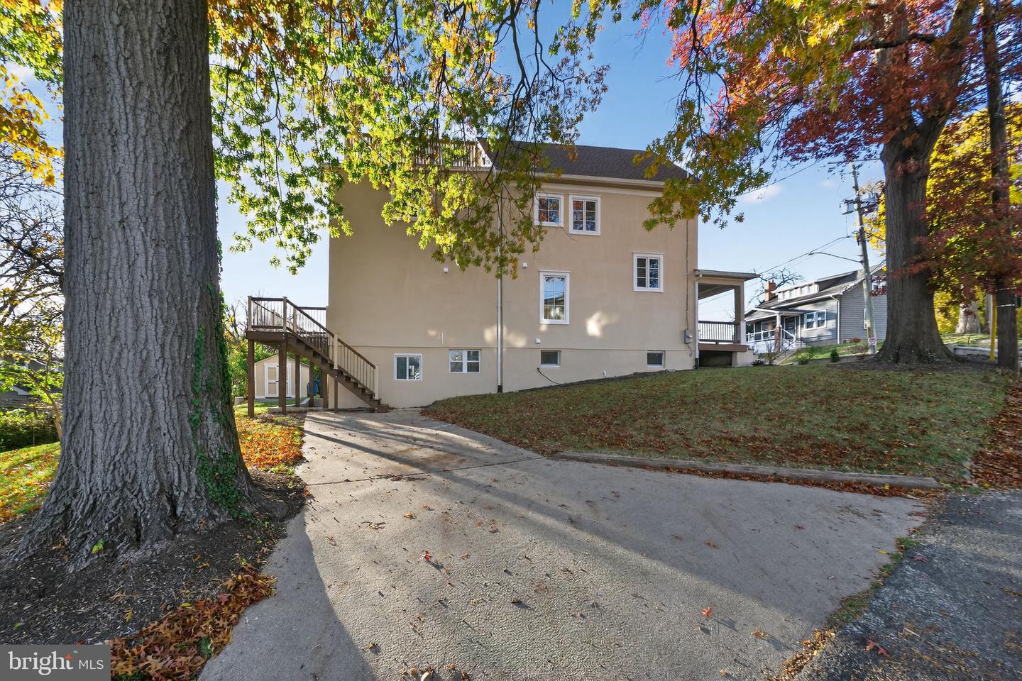 2017 FULTON PL NE, WASHINGTON, District Of Columbia 20018, 6 Bedrooms Bedrooms, 12 Rooms Rooms,5 BathroomsBathrooms,Residential,For sale,2017 FULTON PL NE,DCDC2231044 MLS # DCDC2231044