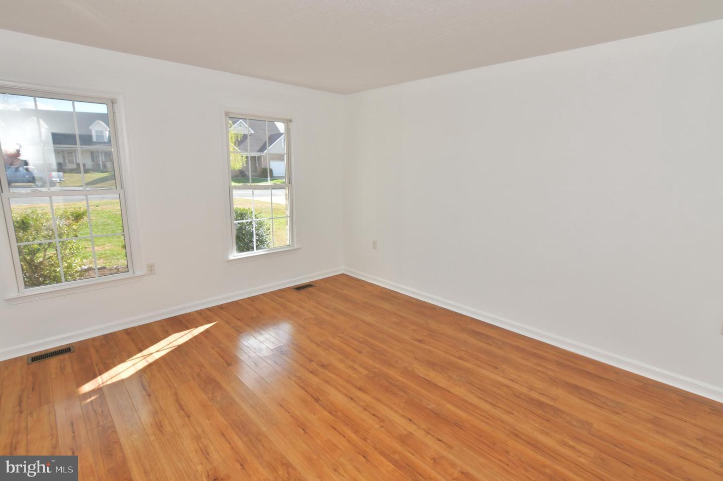 105 SHEPHERDS CT, STEPHENS CITY, Virginia 22655, 4 Bedrooms Bedrooms, ,2 BathroomsBathrooms,Residential,For sale,105 SHEPHERDS CT,VAFV2037972 MLS # VAFV2037972 105 SHEPHERDS CT, STEPHENS CITY, Virginia 22655, 4 Bedrooms Bedrooms, ,2 BathroomsBathrooms,Residential,For sale,105 SHEPHERDS CT,VAFV2037972 MLS # VAFV2037972