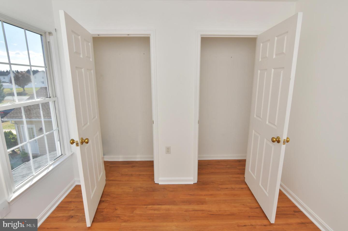 105 SHEPHERDS CT, STEPHENS CITY, Virginia 22655, 4 Bedrooms Bedrooms, ,2 BathroomsBathrooms,Residential,For sale,105 SHEPHERDS CT,VAFV2037972 MLS # VAFV2037972 105 SHEPHERDS CT, STEPHENS CITY, Virginia 22655, 4 Bedrooms Bedrooms, ,2 BathroomsBathrooms,Residential,For sale,105 SHEPHERDS CT,VAFV2037972 MLS # VAFV2037972