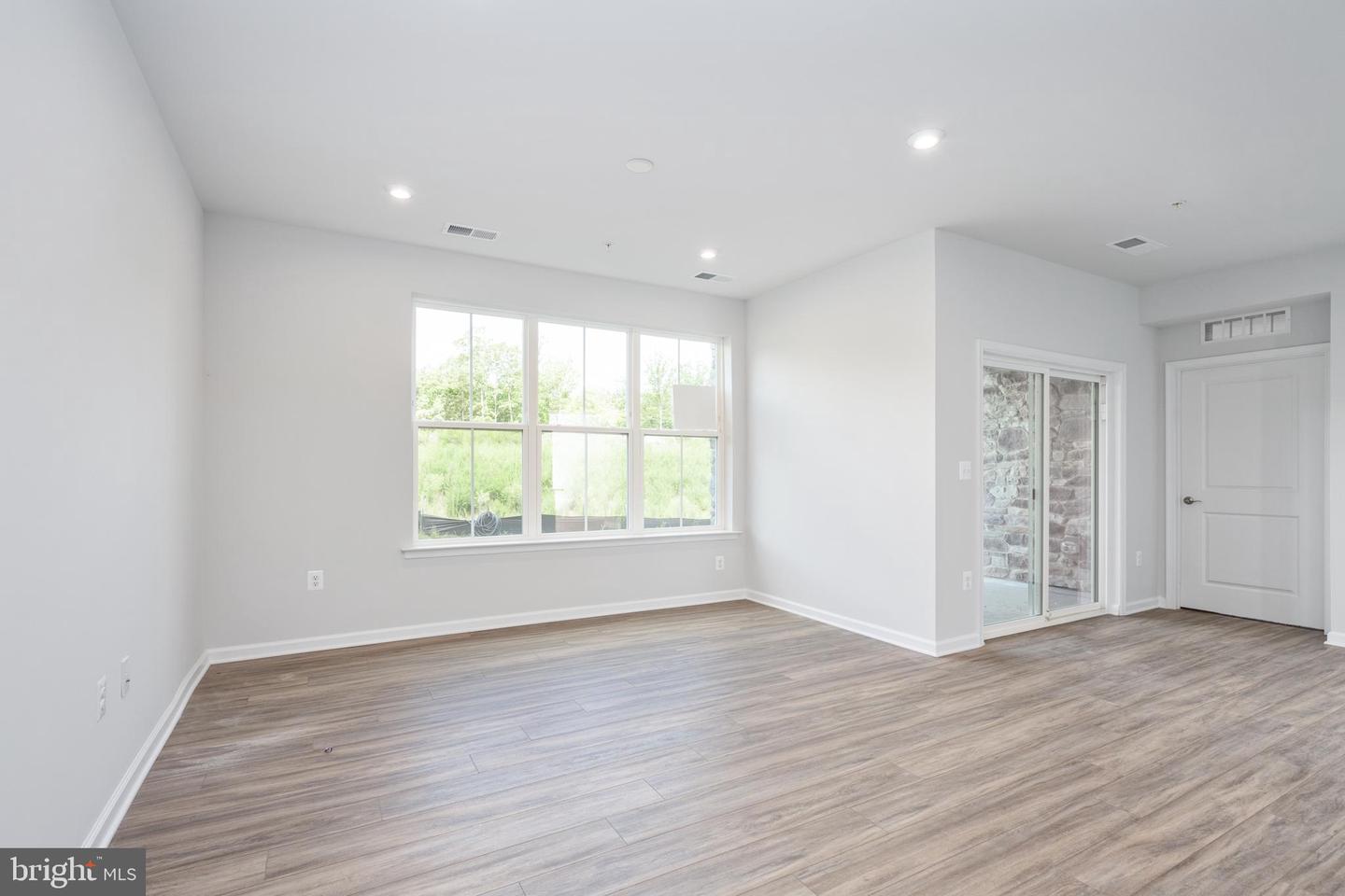 29 HYSSOP WAY #103, STAFFORD, Virginia 22554, 3 Bedrooms Bedrooms, ,2 BathroomsBathrooms,Residential,For sale,29 HYSSOP WAY #103,VAST2044140 MLS # VAST2044140