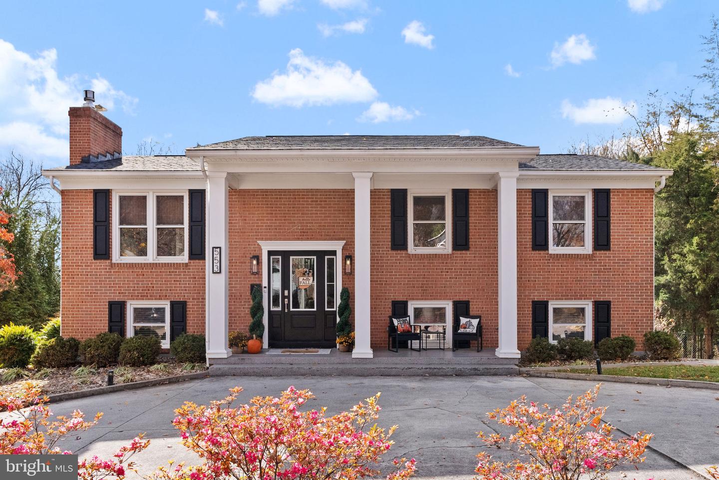 553 BELLVIEW AVE, WINCHESTER, Virginia 22601, 5 Bedrooms Bedrooms, ,2 BathroomsBathrooms,Residential,For sale,553 BELLVIEW AVE,VAWI2009450 MLS # VAWI2009450