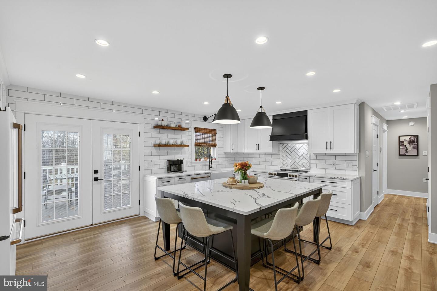 553 BELLVIEW AVE, WINCHESTER, Virginia 22601, 5 Bedrooms Bedrooms, ,2 BathroomsBathrooms,Residential,For sale,553 BELLVIEW AVE,VAWI2009450 MLS # VAWI2009450