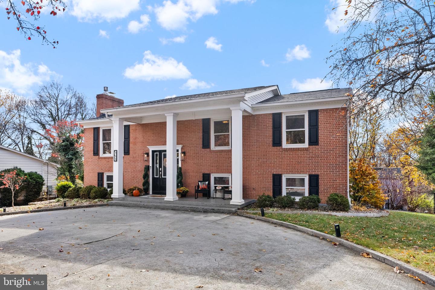 553 BELLVIEW AVE, WINCHESTER, Virginia 22601, 5 Bedrooms Bedrooms, ,2 BathroomsBathrooms,Residential,For sale,553 BELLVIEW AVE,VAWI2009450 MLS # VAWI2009450