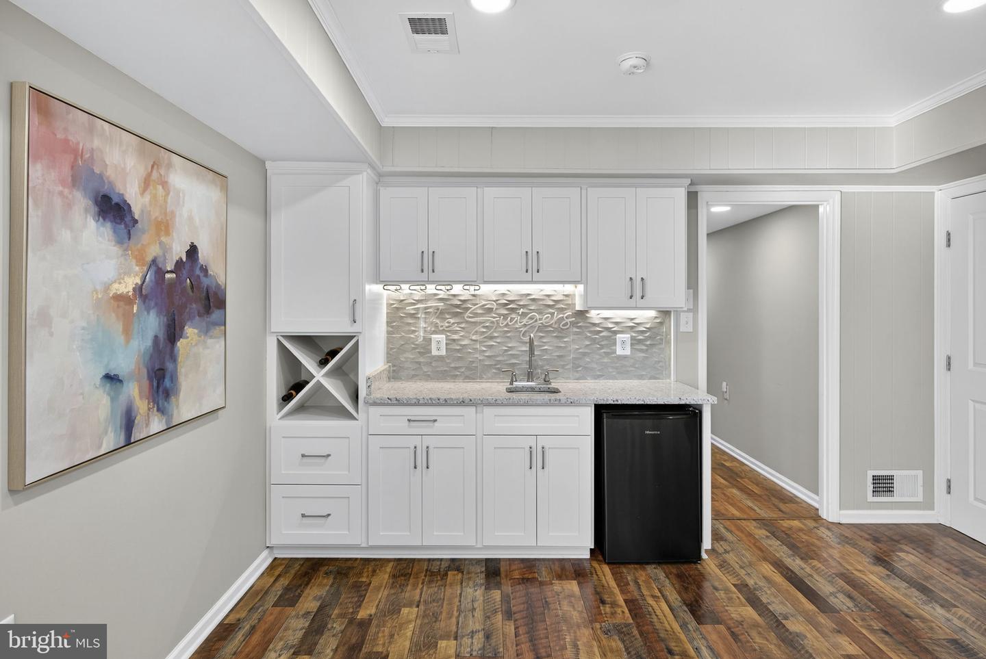 553 BELLVIEW AVE, WINCHESTER, Virginia 22601, 5 Bedrooms Bedrooms, ,2 BathroomsBathrooms,Residential,For sale,553 BELLVIEW AVE,VAWI2009450 MLS # VAWI2009450