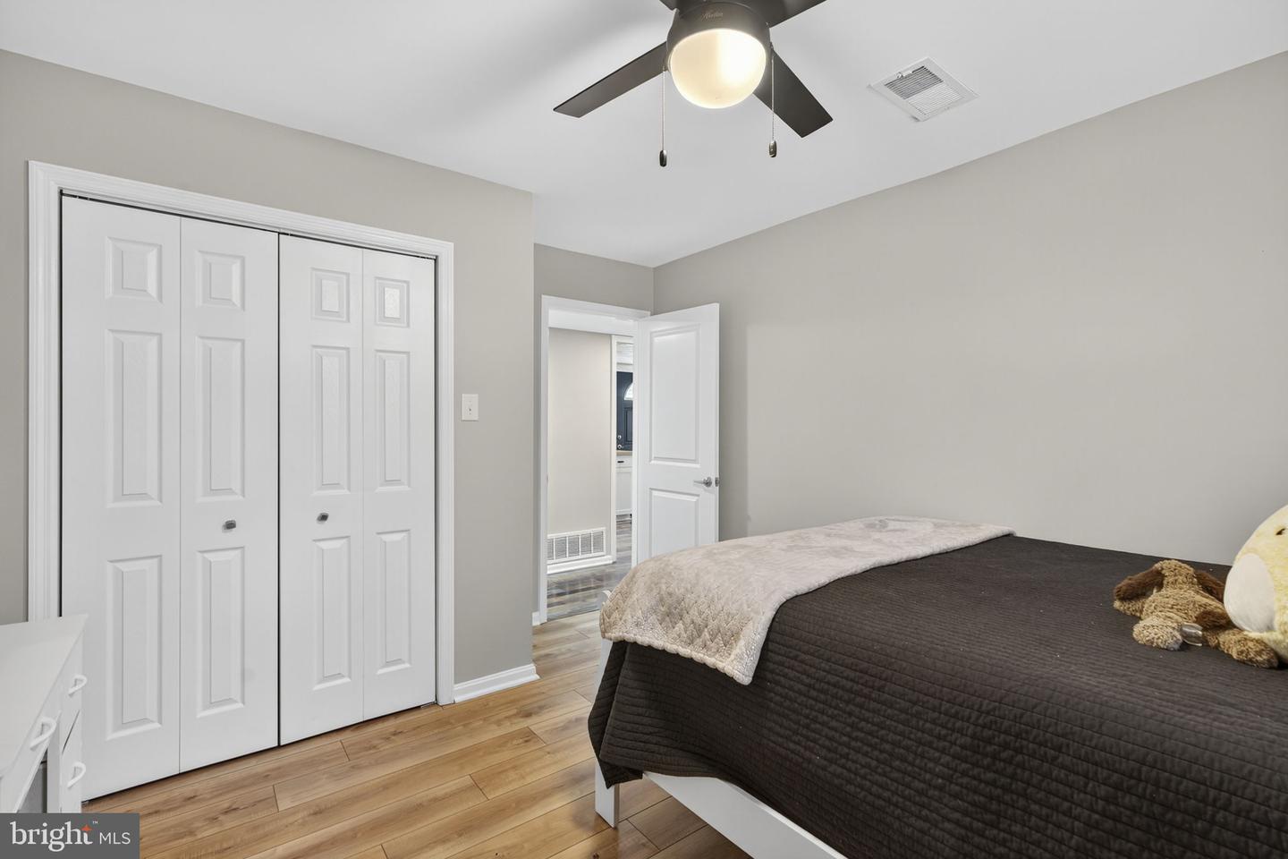 553 BELLVIEW AVE, WINCHESTER, Virginia 22601, 5 Bedrooms Bedrooms, ,2 BathroomsBathrooms,Residential,For sale,553 BELLVIEW AVE,VAWI2009450 MLS # VAWI2009450