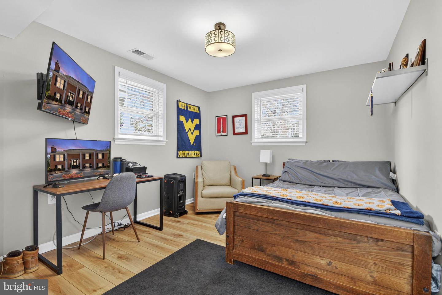 553 BELLVIEW AVE, WINCHESTER, Virginia 22601, 5 Bedrooms Bedrooms, ,2 BathroomsBathrooms,Residential,For sale,553 BELLVIEW AVE,VAWI2009450 MLS # VAWI2009450