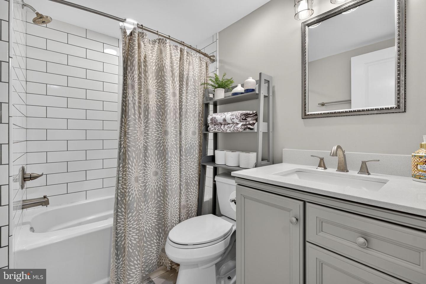 553 BELLVIEW AVE, WINCHESTER, Virginia 22601, 5 Bedrooms Bedrooms, ,2 BathroomsBathrooms,Residential,For sale,553 BELLVIEW AVE,VAWI2009450 MLS # VAWI2009450