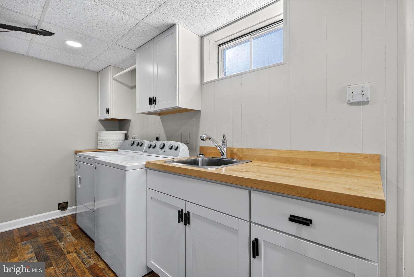 553 BELLVIEW AVE, WINCHESTER, Virginia 22601, 5 Bedrooms Bedrooms, ,2 BathroomsBathrooms,Residential,For sale,553 BELLVIEW AVE,VAWI2009450 MLS # VAWI2009450