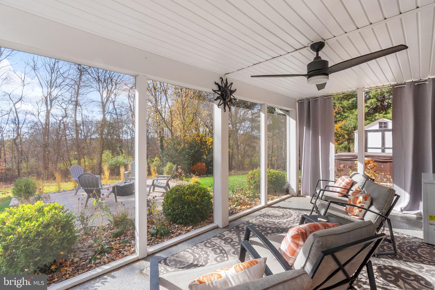 553 BELLVIEW AVE, WINCHESTER, Virginia 22601, 5 Bedrooms Bedrooms, ,2 BathroomsBathrooms,Residential,For sale,553 BELLVIEW AVE,VAWI2009450 MLS # VAWI2009450