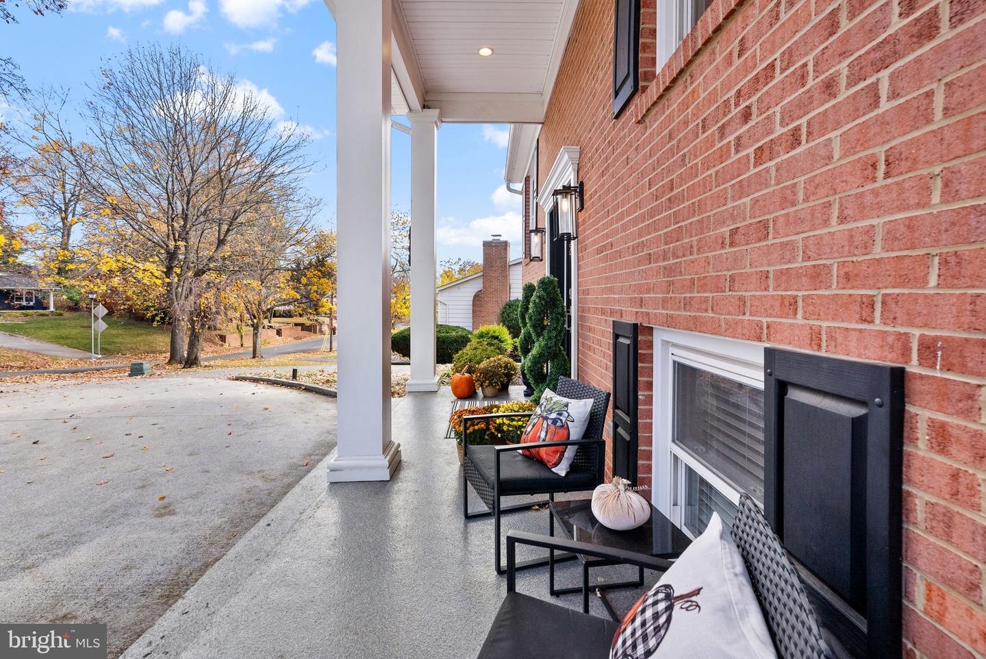 553 BELLVIEW AVE, WINCHESTER, Virginia 22601, 5 Bedrooms Bedrooms, ,2 BathroomsBathrooms,Residential,For sale,553 BELLVIEW AVE,VAWI2009450 MLS # VAWI2009450