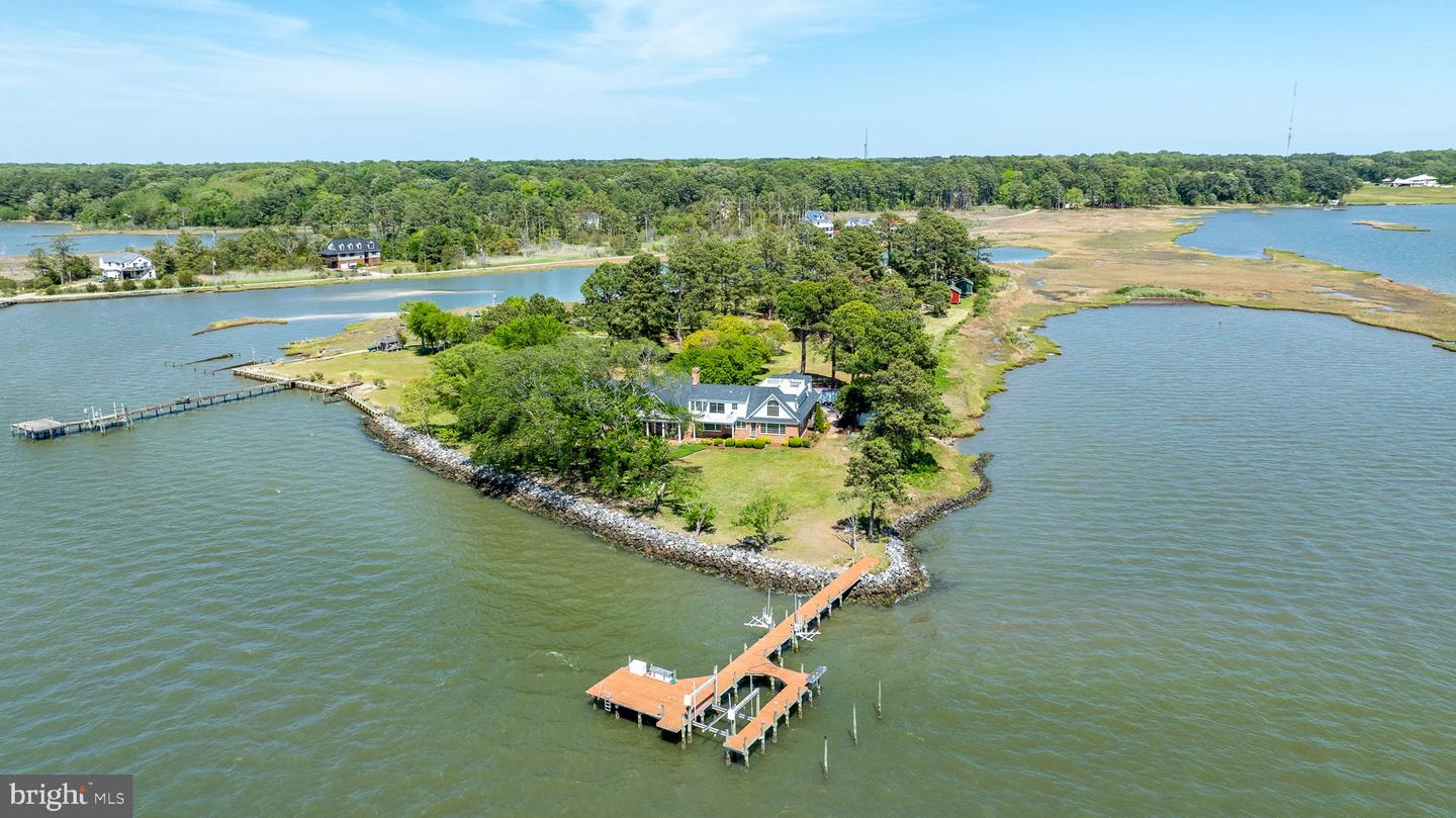 6454 CARMINES ISLAND LN, HAYES, Virginia 23072, 5 Bedrooms Bedrooms, ,4 BathroomsBathrooms,Residential,For sale,6454 CARMINES ISLAND LN,VAGV2000172 MLS # VAGV2000172