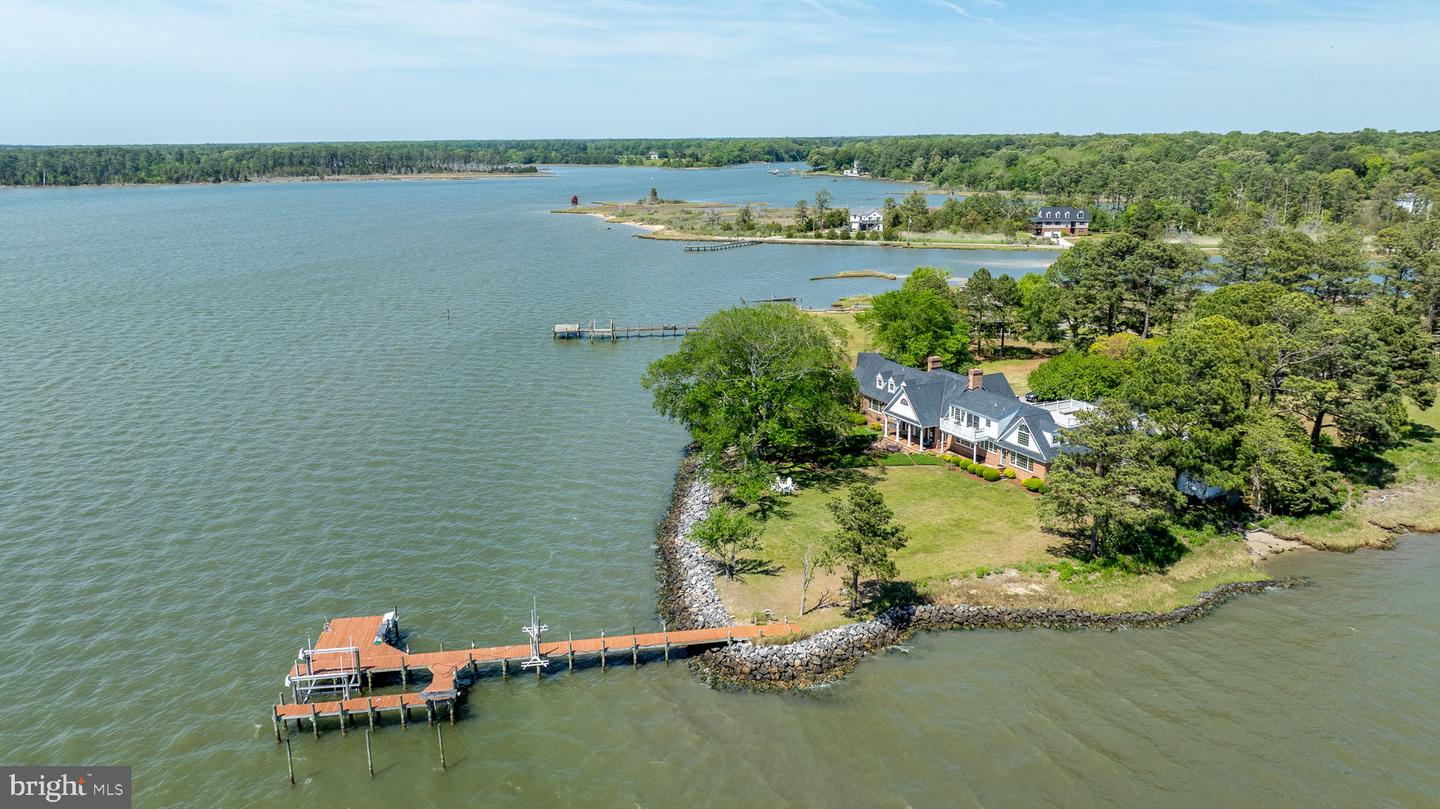 6454 CARMINES ISLAND LN, HAYES, Virginia 23072, 5 Bedrooms Bedrooms, ,4 BathroomsBathrooms,Residential,For sale,6454 CARMINES ISLAND LN,VAGV2000172 MLS # VAGV2000172