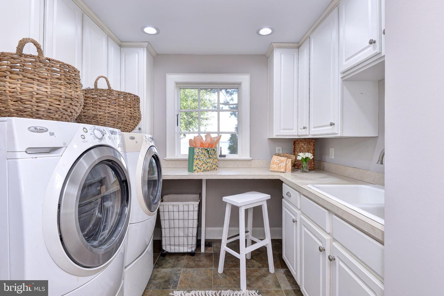 6454 CARMINES ISLAND LN, HAYES, Virginia 23072, 5 Bedrooms Bedrooms, ,4 BathroomsBathrooms,Residential,For sale,6454 CARMINES ISLAND LN,VAGV2000172 MLS # VAGV2000172