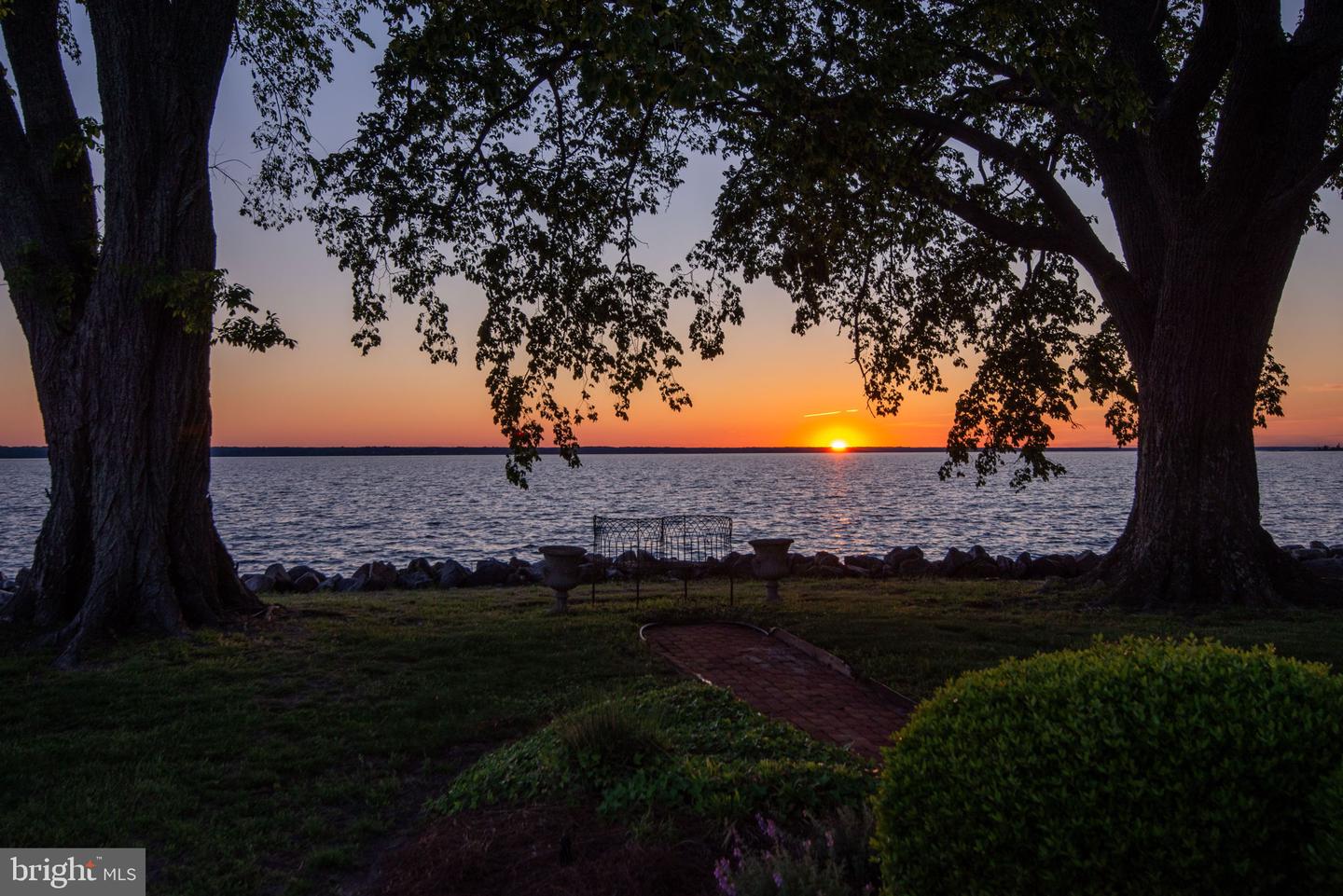 6454 CARMINES ISLAND LN, HAYES, Virginia 23072, 5 Bedrooms Bedrooms, ,4 BathroomsBathrooms,Residential,For sale,6454 CARMINES ISLAND LN,VAGV2000172 MLS # VAGV2000172