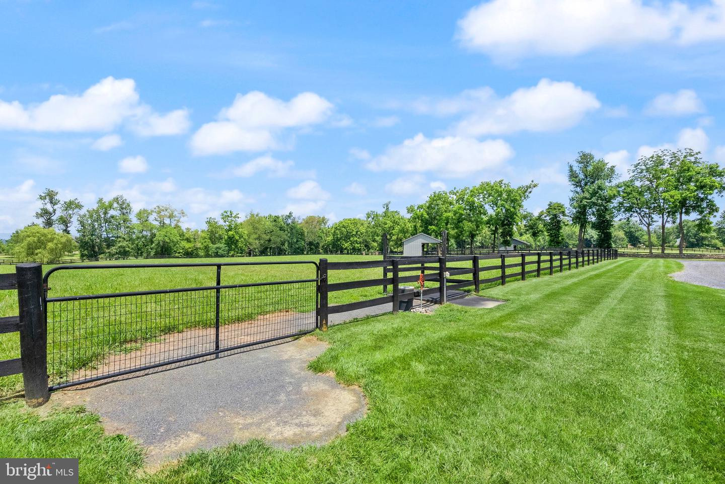 34642 ATOKA CHASE LN, MIDDLEBURG, Virginia 20117, 5 Bedrooms Bedrooms, 10 Rooms Rooms,4 BathroomsBathrooms,Residential,For sale,34642 ATOKA CHASE LN,VALO2110916 MLS # VALO2110916 34642 ATOKA CHASE LN, MIDDLEBURG, Virginia 20117, 5 Bedrooms Bedrooms, 10 Rooms Rooms,4 BathroomsBathrooms,Residential,For sale,34642 ATOKA CHASE LN,VALO2110916 MLS # VALO2110916