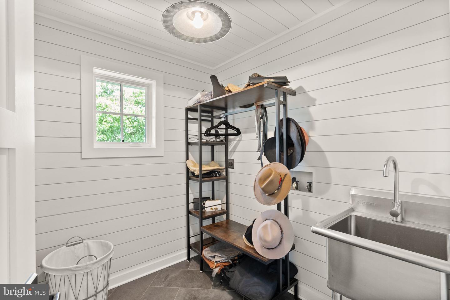 34642 ATOKA CHASE LN, MIDDLEBURG, Virginia 20117, 5 Bedrooms Bedrooms, 10 Rooms Rooms,4 BathroomsBathrooms,Residential,For sale,34642 ATOKA CHASE LN,VALO2110916 MLS # VALO2110916 34642 ATOKA CHASE LN, MIDDLEBURG, Virginia 20117, 5 Bedrooms Bedrooms, 10 Rooms Rooms,4 BathroomsBathrooms,Residential,For sale,34642 ATOKA CHASE LN,VALO2110916 MLS # VALO2110916