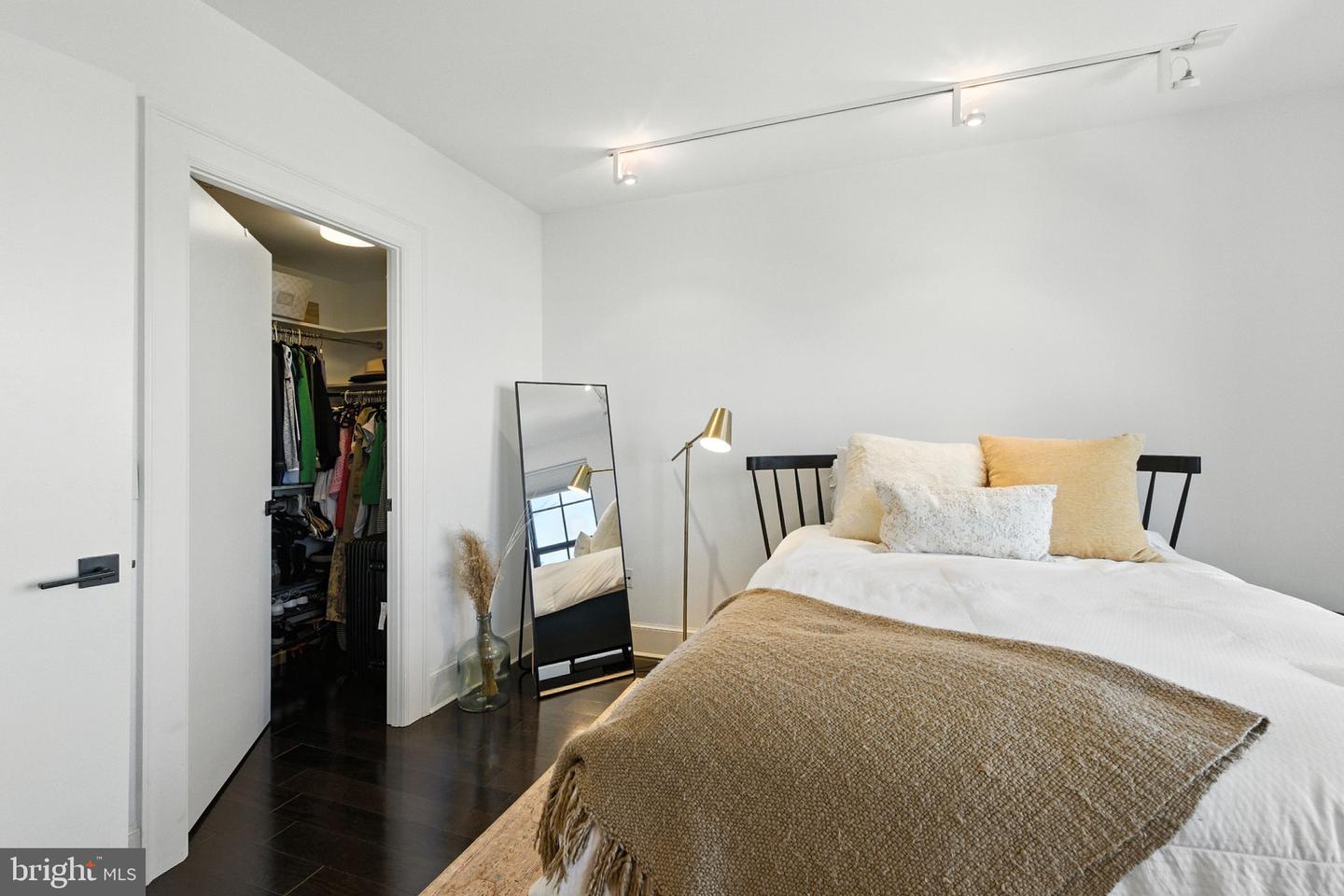 1011 M ST NW #901, WASHINGTON, District Of Columbia 20001, 1 Bedroom Bedrooms, ,1 BathroomBathrooms,Residential,For sale,1011 M ST NW #901,DCDC2231352 MLS # DCDC2231352