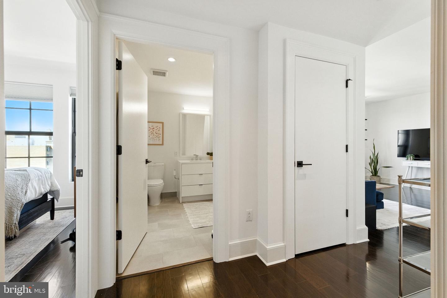 1011 M ST NW #901, WASHINGTON, District Of Columbia 20001, 1 Bedroom Bedrooms, ,1 BathroomBathrooms,Residential,For sale,1011 M ST NW #901,DCDC2231352 MLS # DCDC2231352