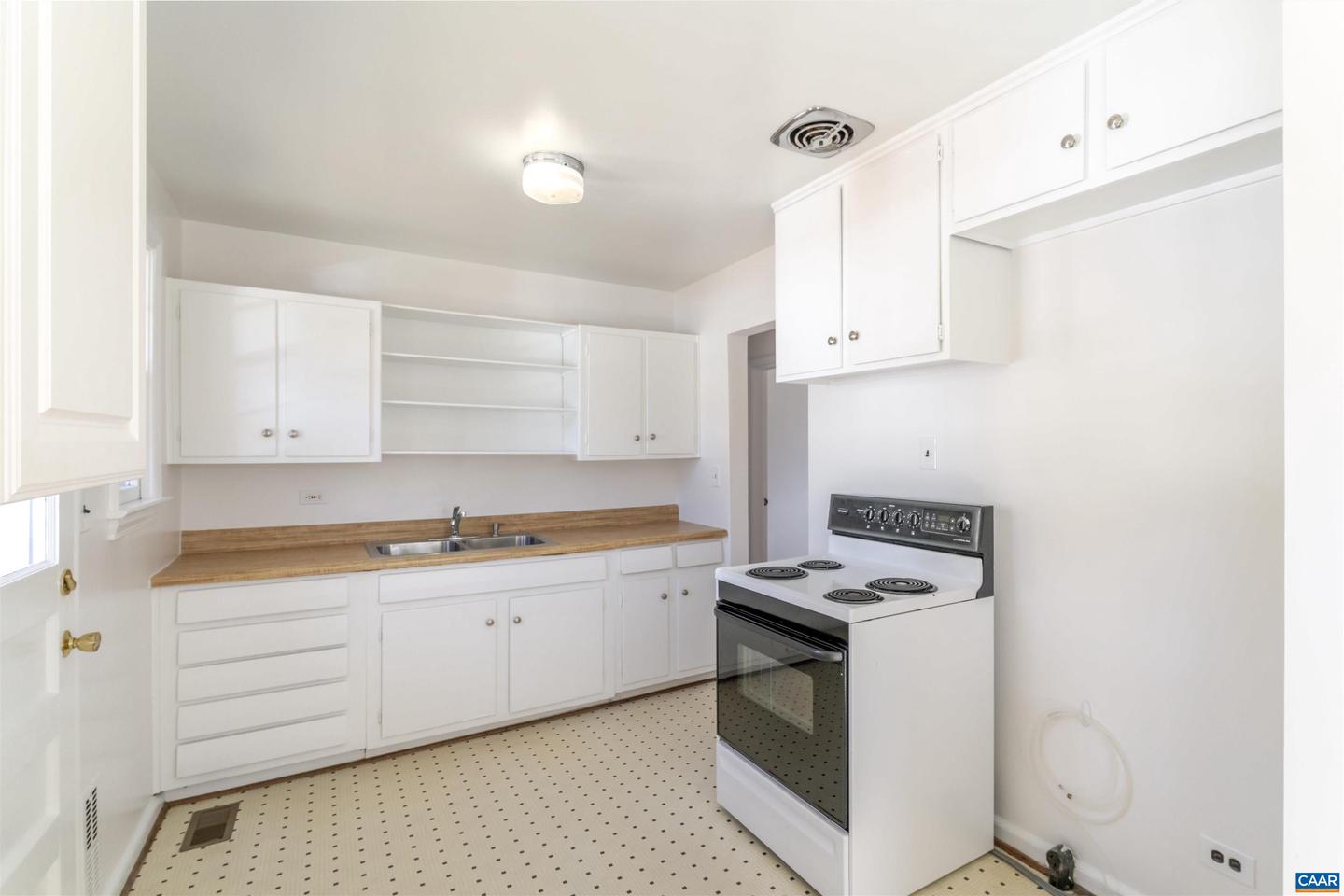 623 NORTH AVE, CHARLOTTESVILLE, Virginia 22901, 3 Bedrooms Bedrooms, ,1 BathroomBathrooms,Residential,For sale,623 NORTH AVE,670957 MLS # 670957