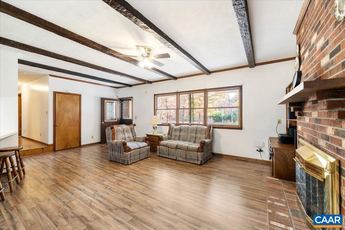 391 POND RD, BUCKINGHAM, Virginia 23921, 3 Bedrooms Bedrooms, ,3 BathroomsBathrooms,Residential,For sale,391 POND RD,670959 MLS # 670959 391 POND RD, BUCKINGHAM, Virginia 23921, 3 Bedrooms Bedrooms, ,3 BathroomsBathrooms,Residential,For sale,391 POND RD,670959 MLS # 670959