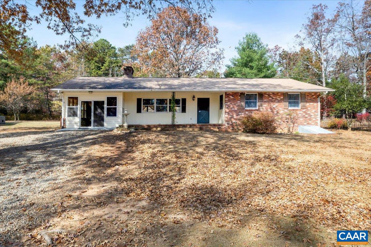 391 POND RD, BUCKINGHAM, Virginia 23921, 3 Bedrooms Bedrooms, ,3 BathroomsBathrooms,Residential,For sale,391 POND RD,670959 MLS # 670959 391 POND RD, BUCKINGHAM, Virginia 23921, 3 Bedrooms Bedrooms, ,3 BathroomsBathrooms,Residential,For sale,391 POND RD,670959 MLS # 670959