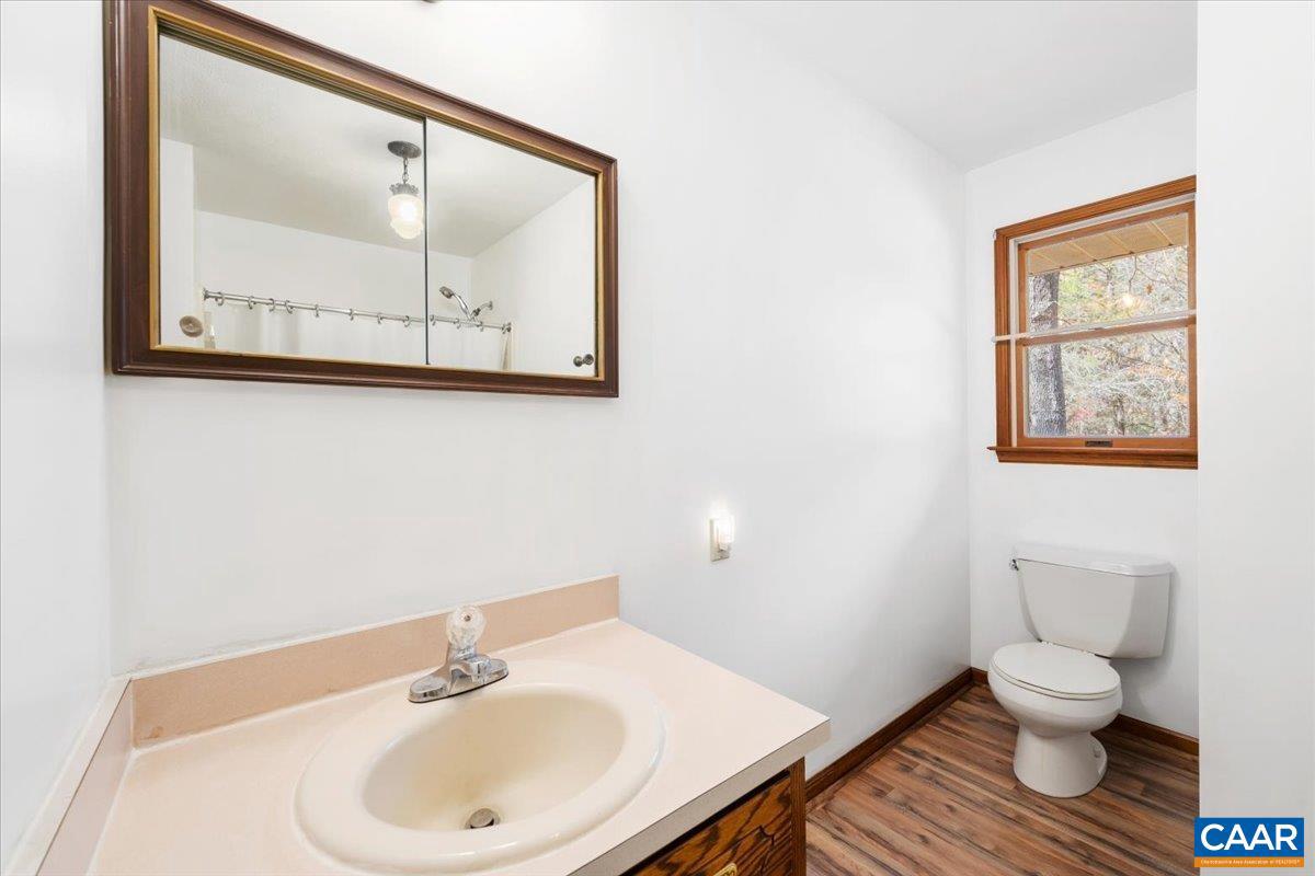 391 POND RD, BUCKINGHAM, Virginia 23921, 3 Bedrooms Bedrooms, ,3 BathroomsBathrooms,Residential,For sale,391 POND RD,670959 MLS # 670959 391 POND RD, BUCKINGHAM, Virginia 23921, 3 Bedrooms Bedrooms, ,3 BathroomsBathrooms,Residential,For sale,391 POND RD,670959 MLS # 670959