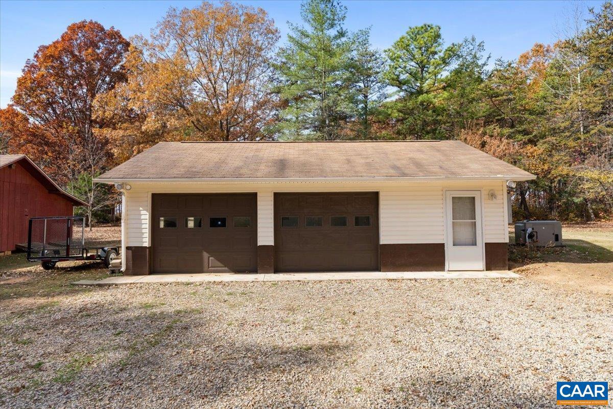 391 POND RD, BUCKINGHAM, Virginia 23921, 3 Bedrooms Bedrooms, ,3 BathroomsBathrooms,Residential,For sale,391 POND RD,670959 MLS # 670959 391 POND RD, BUCKINGHAM, Virginia 23921, 3 Bedrooms Bedrooms, ,3 BathroomsBathrooms,Residential,For sale,391 POND RD,670959 MLS # 670959