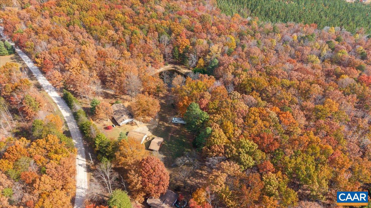 391 POND RD, BUCKINGHAM, Virginia 23921, 3 Bedrooms Bedrooms, ,3 BathroomsBathrooms,Residential,For sale,391 POND RD,670959 MLS # 670959 391 POND RD, BUCKINGHAM, Virginia 23921, 3 Bedrooms Bedrooms, ,3 BathroomsBathrooms,Residential,For sale,391 POND RD,670959 MLS # 670959