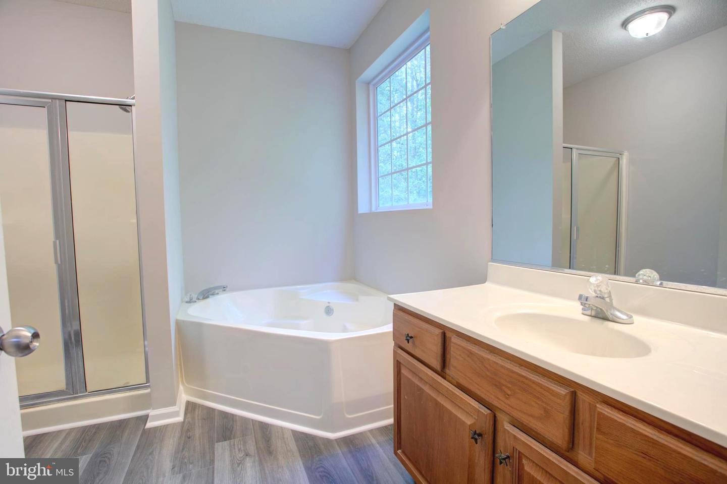 5832 RED FOX DR, SPOTSYLVANIA, Virginia 22551, 3 Bedrooms Bedrooms, ,2 BathroomsBathrooms,Residential,For sale,5832 RED FOX DR,VASP2037524 MLS # VASP2037524