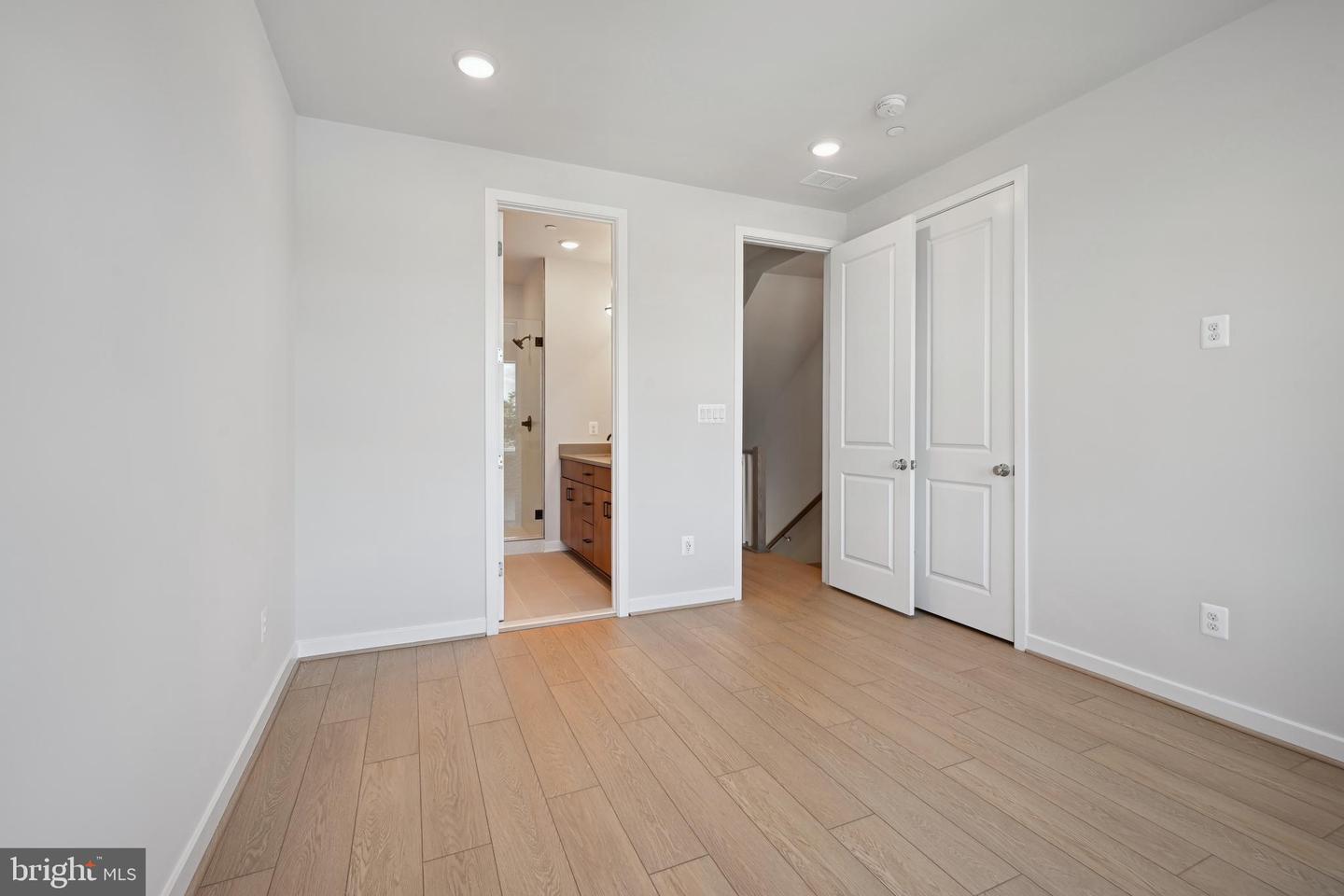 2608 FALL LINE ST, ALEXANDRIA, Virginia 22301, 3 Bedrooms Bedrooms, ,3 BathroomsBathrooms,Residential,For sale,2608 FALL LINE ST,VAAX2051704 MLS # VAAX2051704