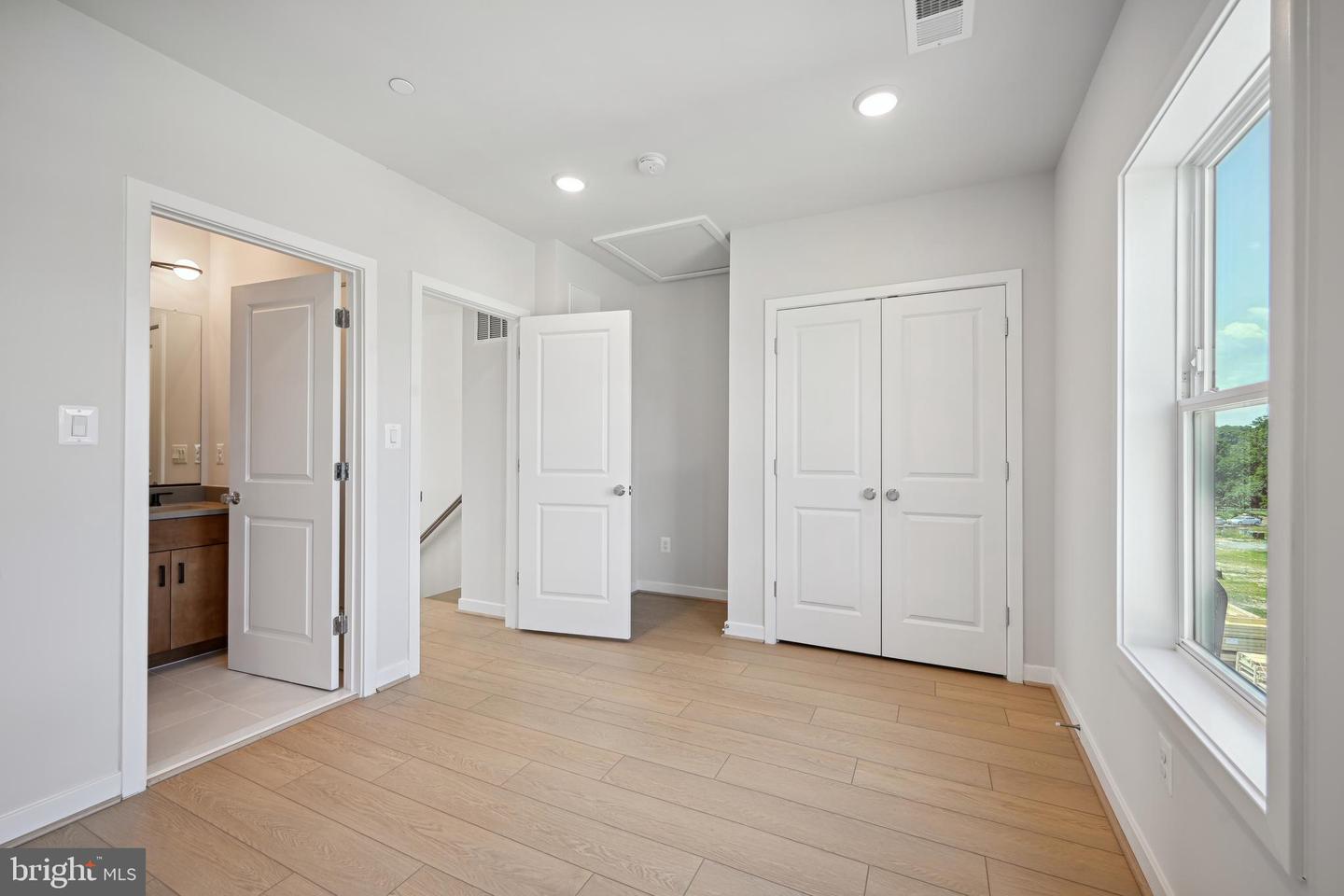 2608 FALL LINE ST, ALEXANDRIA, Virginia 22301, 3 Bedrooms Bedrooms, ,3 BathroomsBathrooms,Residential,For sale,2608 FALL LINE ST,VAAX2051704 MLS # VAAX2051704