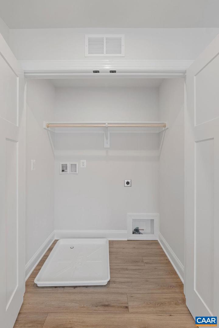 110 PARK RIDGE DR, CROZET, Virginia 22932, 4 Bedrooms Bedrooms, ,3 BathroomsBathrooms,Residential,For sale,110 PARK RIDGE DR,670961 MLS # 670961