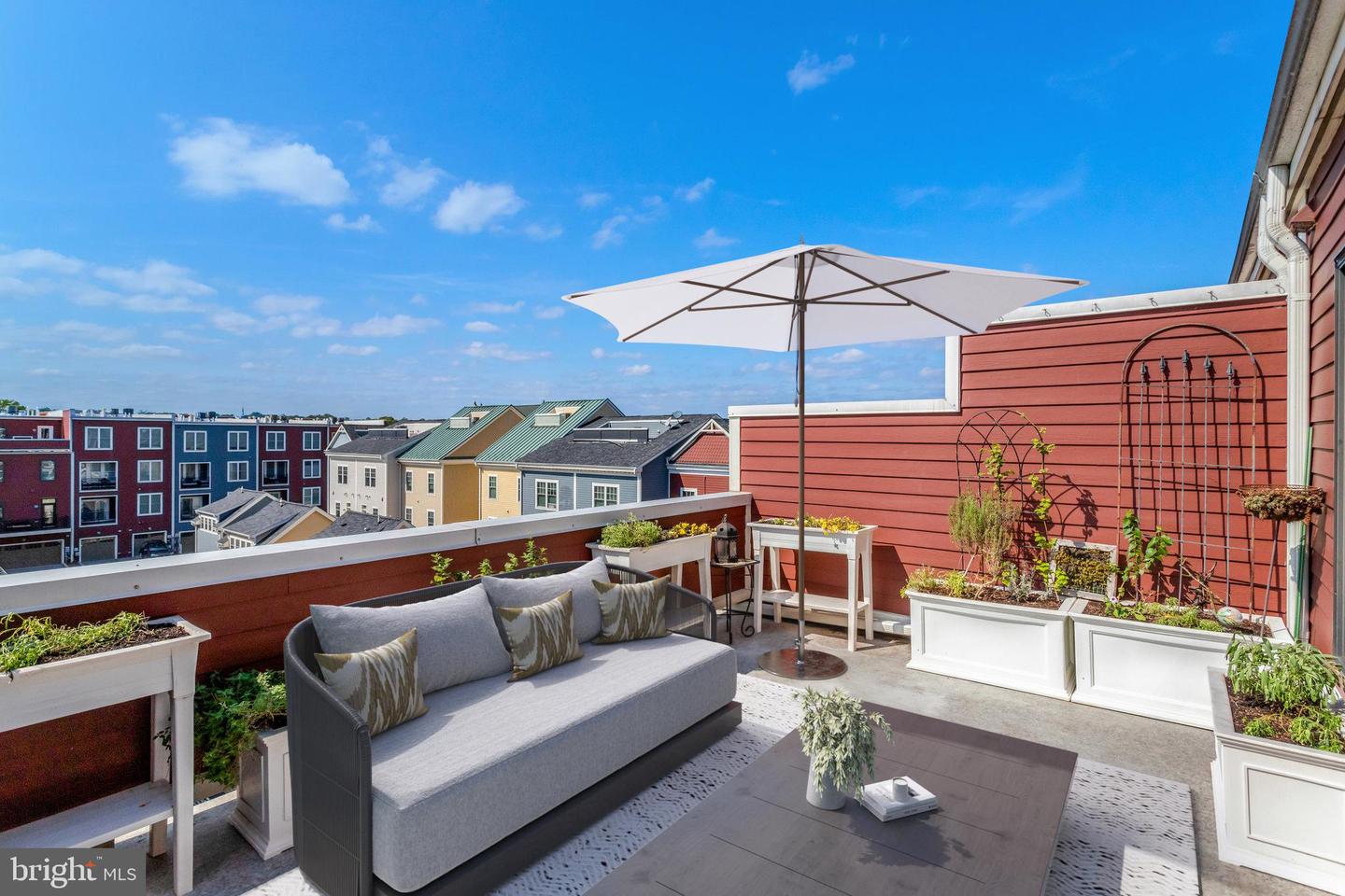 2004 POTOMAC AVE, ALEXANDRIA, Virginia 22301, 4 Bedrooms Bedrooms, ,3 BathroomsBathrooms,Residential,For sale,2004 POTOMAC AVE,VAAX2051712 MLS # VAAX2051712