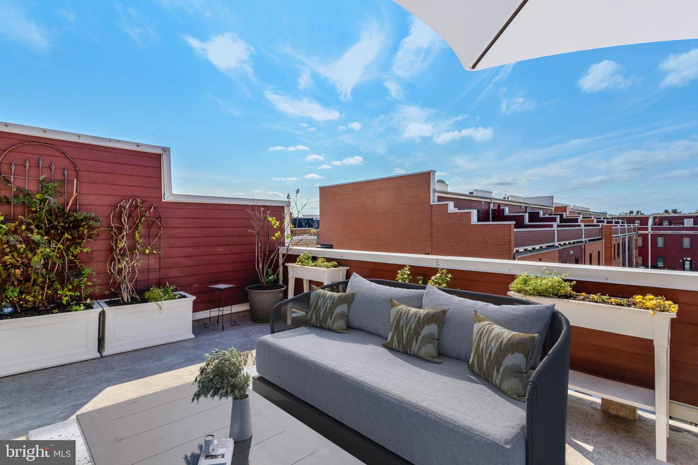 2004 POTOMAC AVE, ALEXANDRIA, Virginia 22301, 4 Bedrooms Bedrooms, ,3 BathroomsBathrooms,Residential,For sale,2004 POTOMAC AVE,VAAX2051712 MLS # VAAX2051712