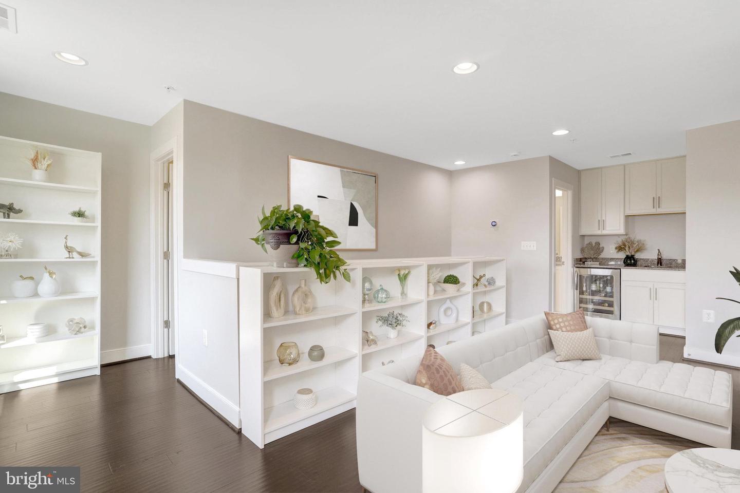 2004 POTOMAC AVE, ALEXANDRIA, Virginia 22301, 4 Bedrooms Bedrooms, ,3 BathroomsBathrooms,Residential,For sale,2004 POTOMAC AVE,VAAX2051712 MLS # VAAX2051712