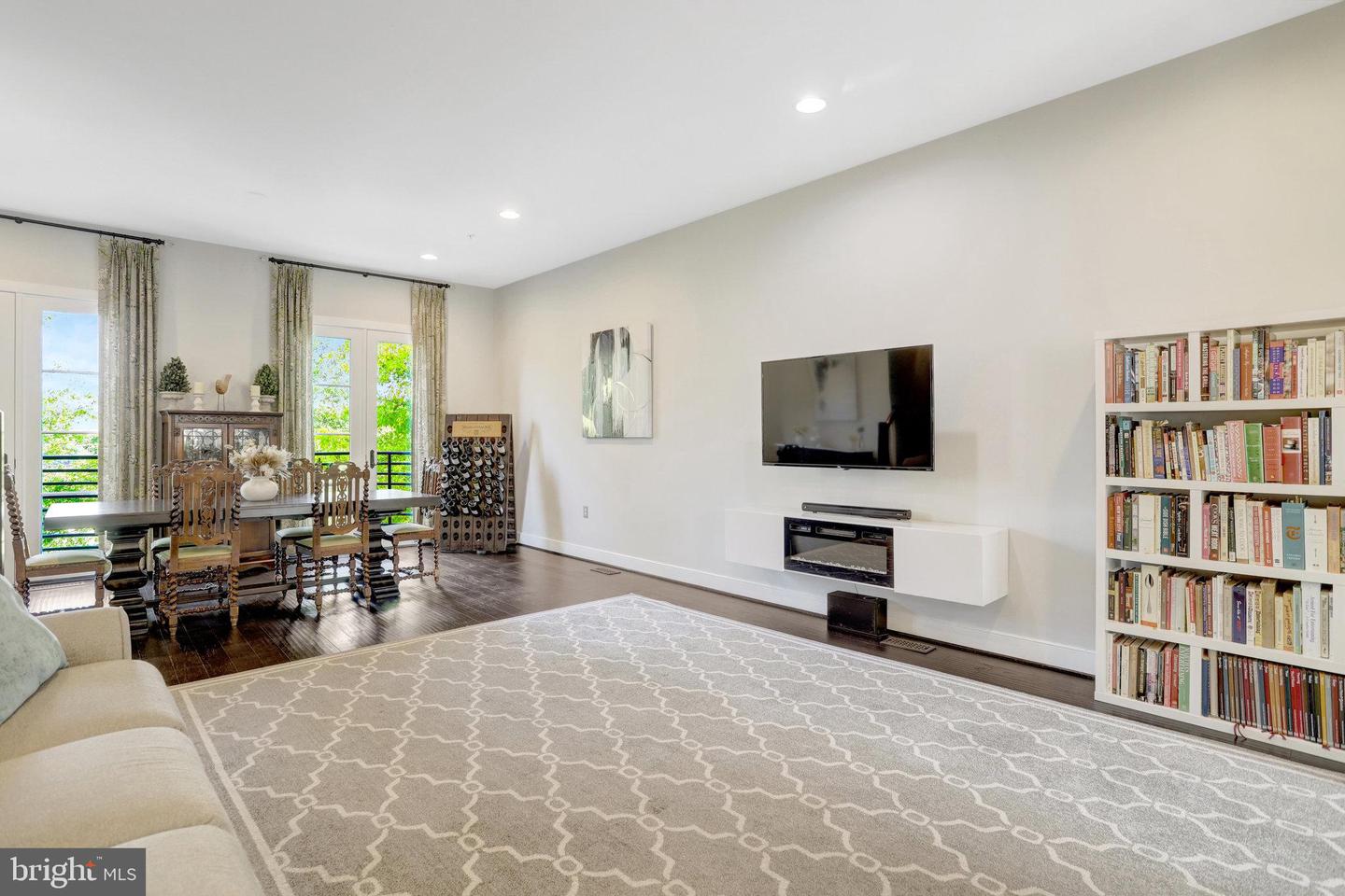 2004 POTOMAC AVE, ALEXANDRIA, Virginia 22301, 4 Bedrooms Bedrooms, ,3 BathroomsBathrooms,Residential,For sale,2004 POTOMAC AVE,VAAX2051712 MLS # VAAX2051712