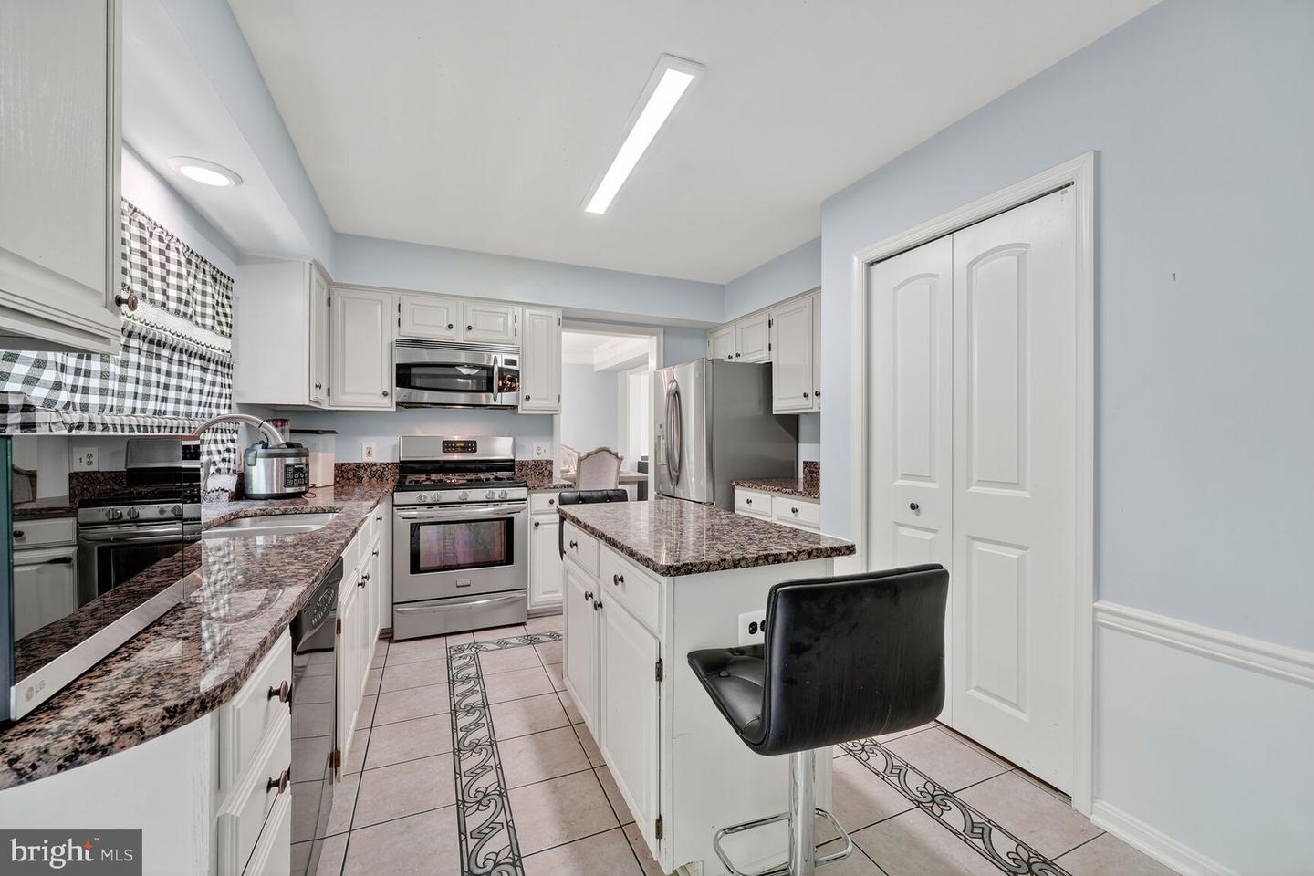 2902 CHEVOIT HILL CT, WOODBRIDGE, Virginia 22191, 4 Bedrooms Bedrooms, ,2 BathroomsBathrooms,Residential,For sale,2902 CHEVOIT HILL CT,VAPW2107640 MLS # VAPW2107640 2902 CHEVOIT HILL CT, WOODBRIDGE, Virginia 22191, 4 Bedrooms Bedrooms, ,2 BathroomsBathrooms,Residential,For sale,2902 CHEVOIT HILL CT,VAPW2107640 MLS # VAPW2107640