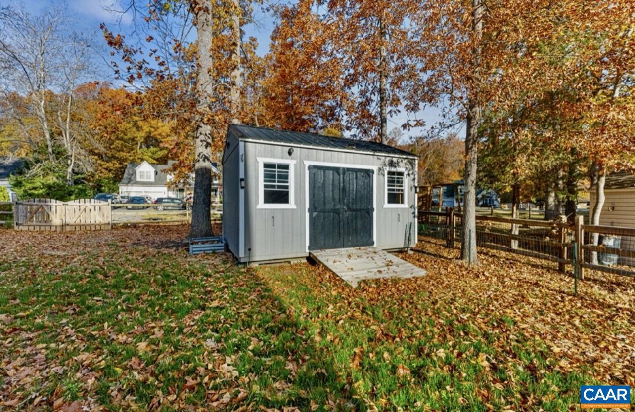 10820 CHANCELLORVILLE DR, SPOTSYLVANIA, Virginia 22553, 4 Bedrooms Bedrooms, ,3 BathroomsBathrooms,Residential,For sale,10820 CHANCELLORVILLE DR,670963 MLS # 670963 10820 CHANCELLORVILLE DR, SPOTSYLVANIA, Virginia 22553, 4 Bedrooms Bedrooms, ,3 BathroomsBathrooms,Residential,For sale,10820 CHANCELLORVILLE DR,670963 MLS # 670963