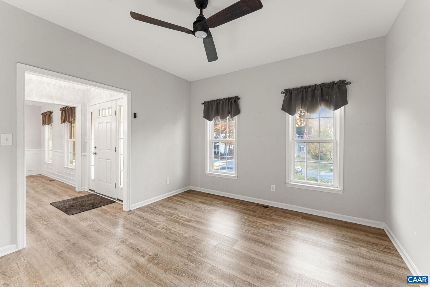 10820 CHANCELLORVILLE DR, SPOTSYLVANIA, Virginia 22553, 4 Bedrooms Bedrooms, ,3 BathroomsBathrooms,Residential,For sale,10820 CHANCELLORVILLE DR,670963 MLS # 670963 10820 CHANCELLORVILLE DR, SPOTSYLVANIA, Virginia 22553, 4 Bedrooms Bedrooms, ,3 BathroomsBathrooms,Residential,For sale,10820 CHANCELLORVILLE DR,670963 MLS # 670963