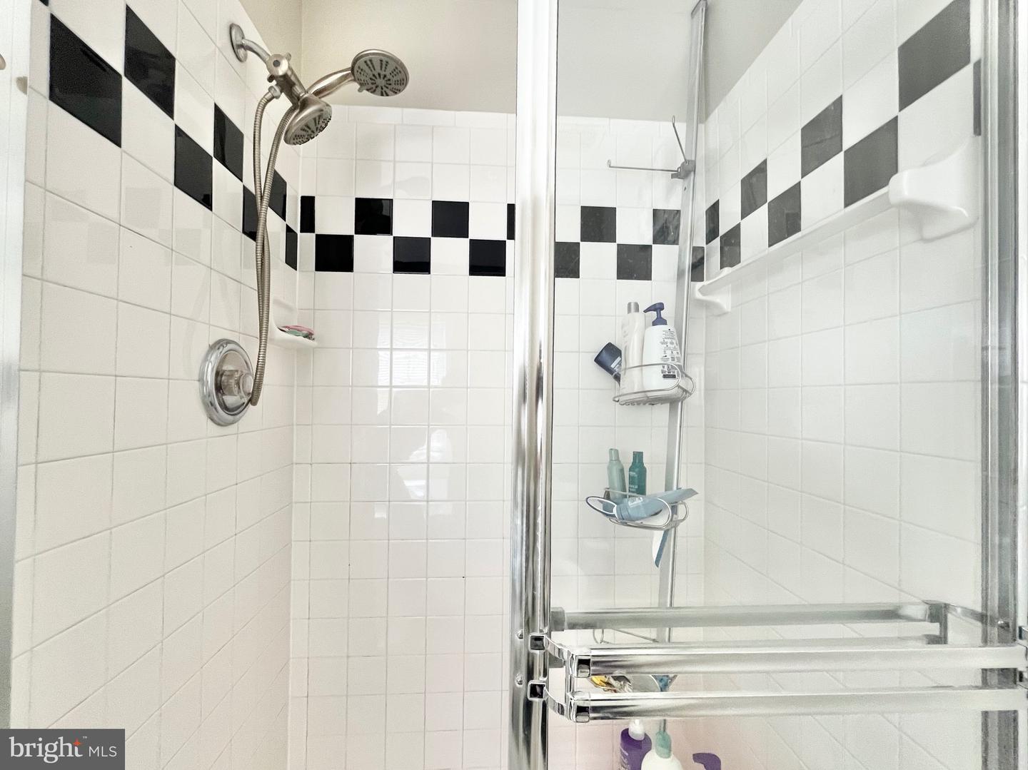 3720 5TH ST S, ARLINGTON, Virginia 22204, 5 Bedrooms Bedrooms, ,3 BathroomsBathrooms,Residential,For sale,3720 5TH ST S,VAAR2065942 MLS # VAAR2065942