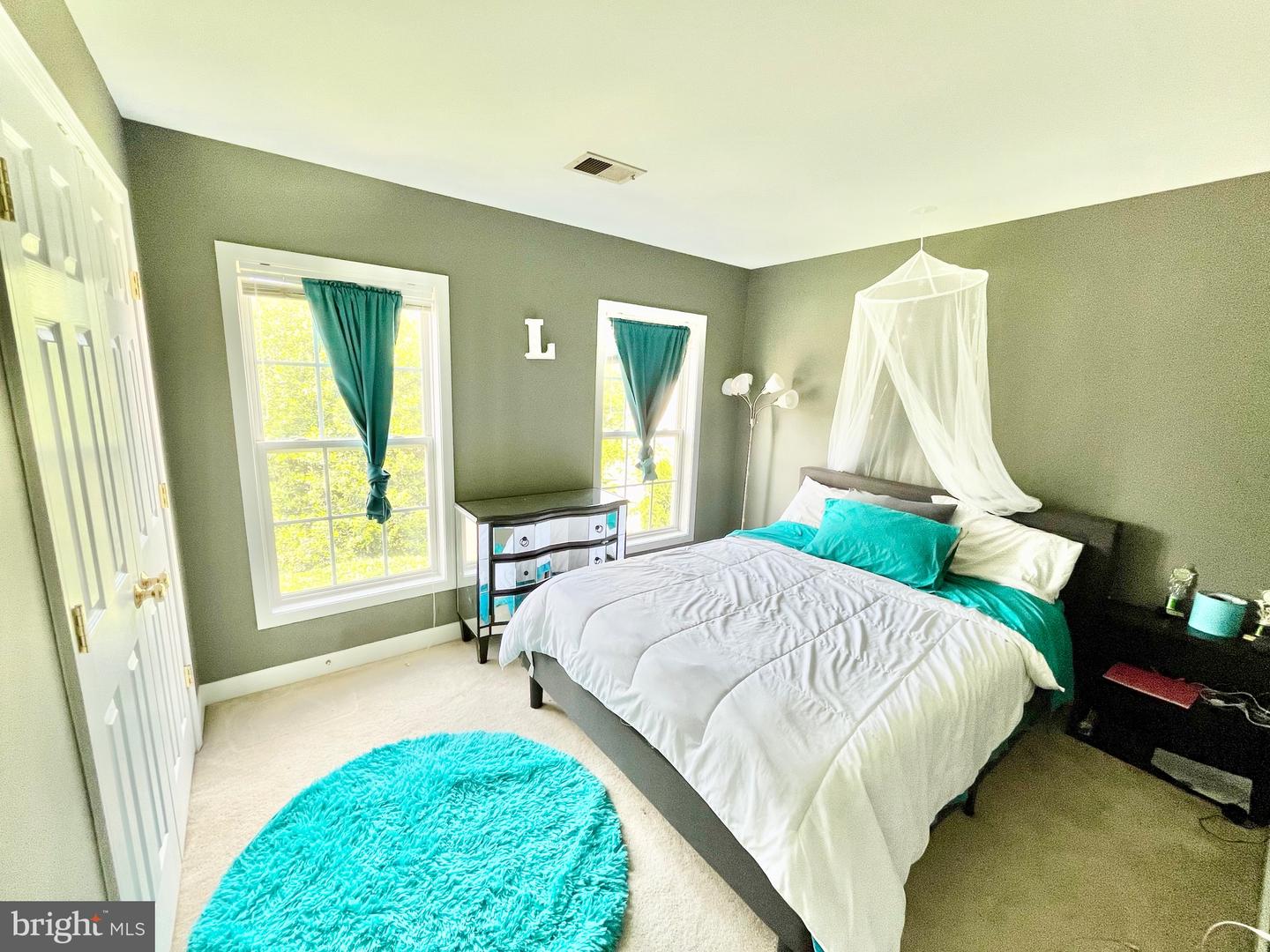 3720 5TH ST S, ARLINGTON, Virginia 22204, 5 Bedrooms Bedrooms, ,3 BathroomsBathrooms,Residential,For sale,3720 5TH ST S,VAAR2065942 MLS # VAAR2065942