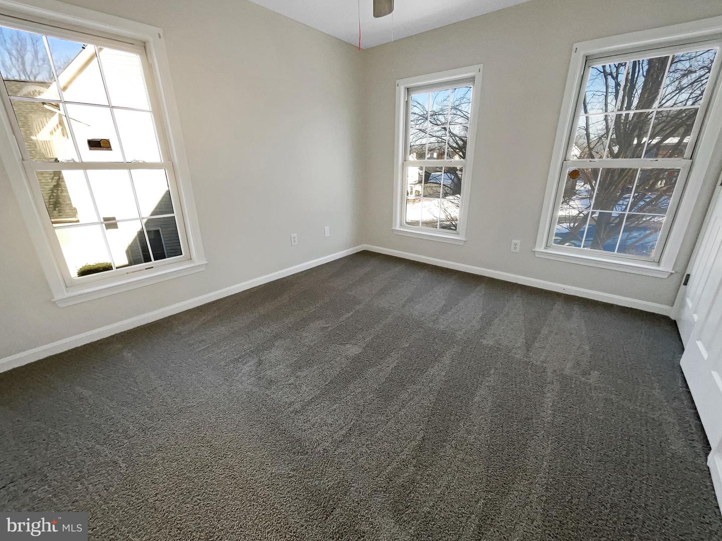 20687 SMITHFIELD CT, STERLING, Virginia 20165, 3 Bedrooms Bedrooms, ,3 BathroomsBathrooms,Residential,For sale,20687 SMITHFIELD CT,VALO2088126 MLS # VALO2088126 20687 SMITHFIELD CT, STERLING, Virginia 20165, 3 Bedrooms Bedrooms, ,3 BathroomsBathrooms,Residential,For sale,20687 SMITHFIELD CT,VALO2088126 MLS # VALO2088126