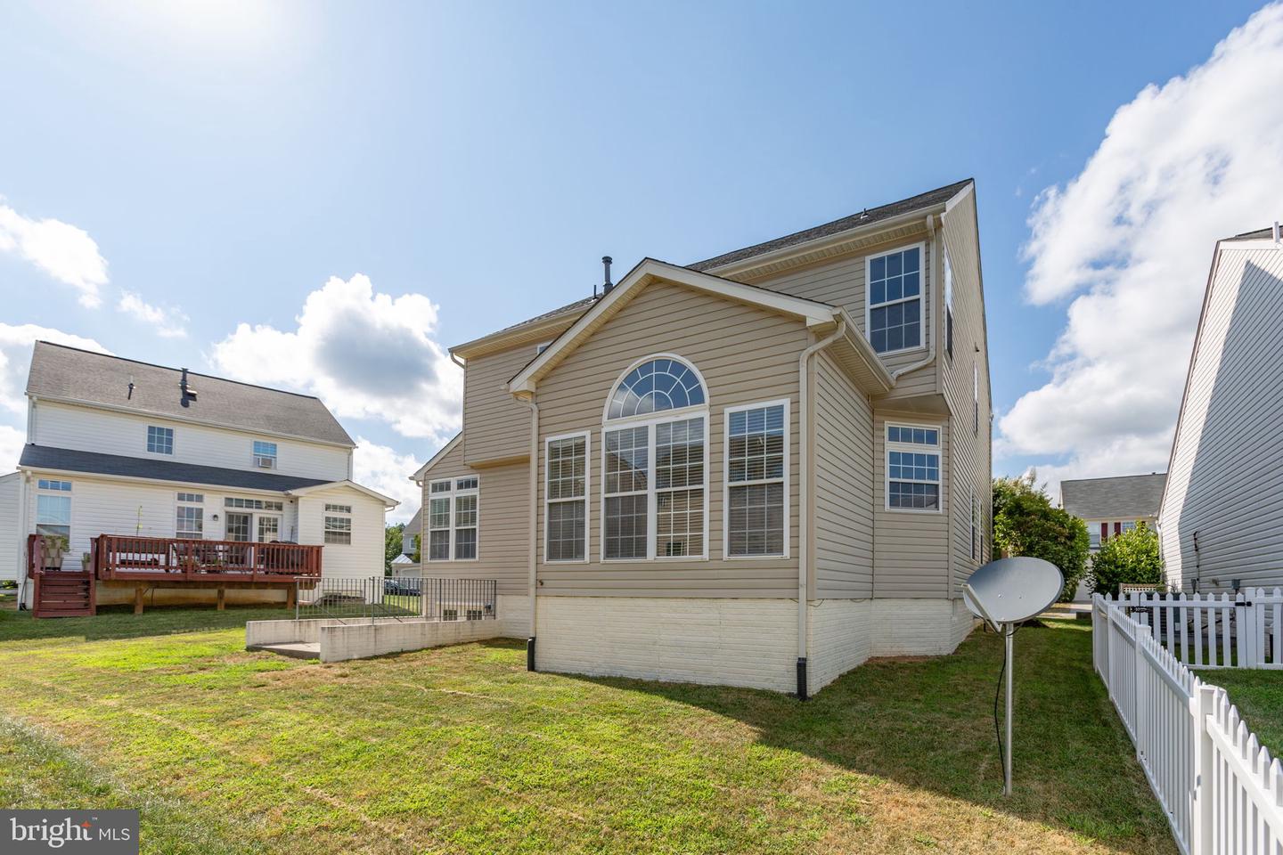 9330 BIRCH CLIFF DR, FREDERICKSBURG, Virginia 22407, 4 Bedrooms Bedrooms, 10 Rooms Rooms,3 BathroomsBathrooms,Residential,For sale,9330 BIRCH CLIFF DR,VASP2034462 MLS # VASP2034462