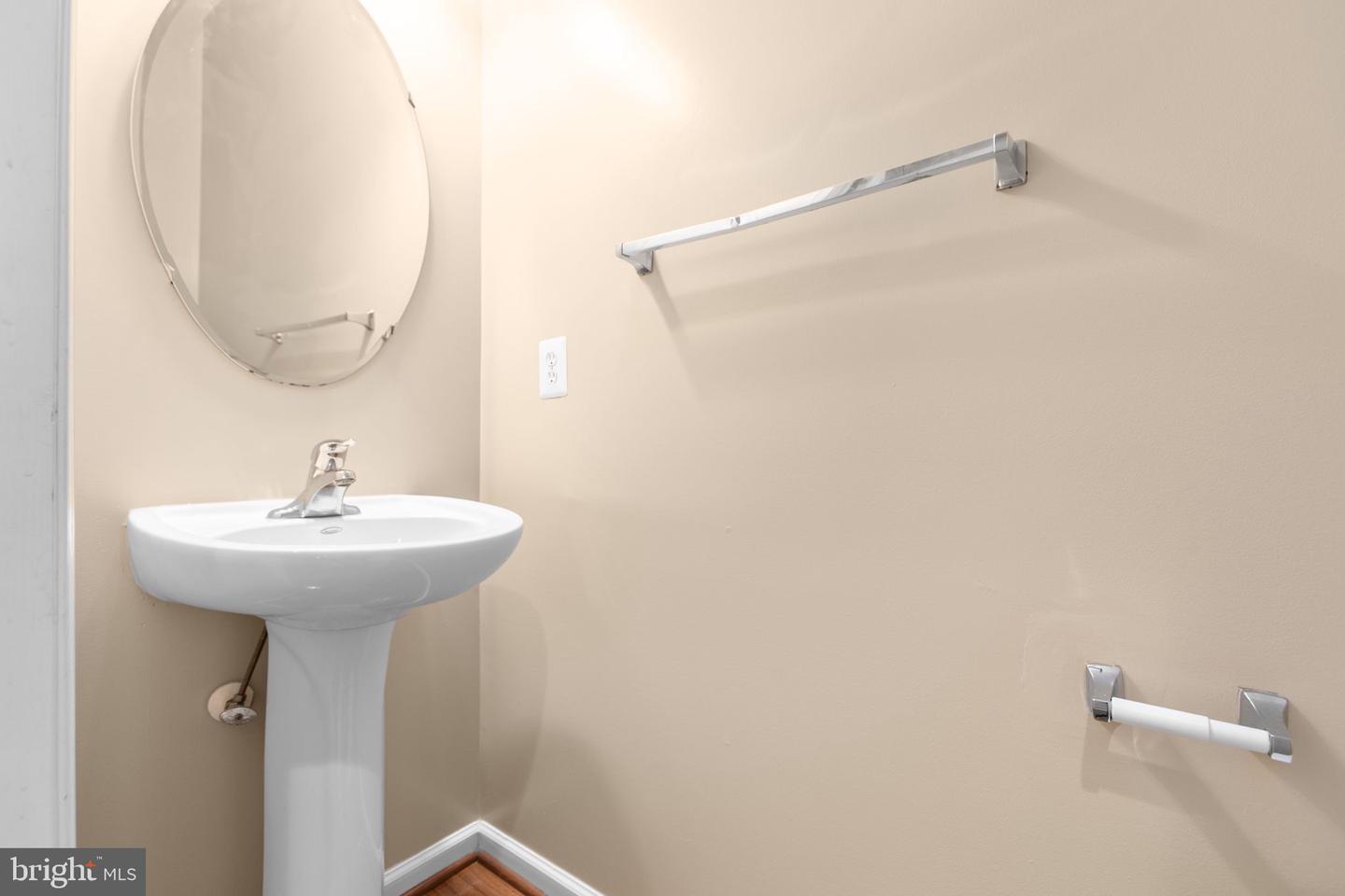 9330 BIRCH CLIFF DR, FREDERICKSBURG, Virginia 22407, 4 Bedrooms Bedrooms, 10 Rooms Rooms,3 BathroomsBathrooms,Residential,For sale,9330 BIRCH CLIFF DR,VASP2034462 MLS # VASP2034462