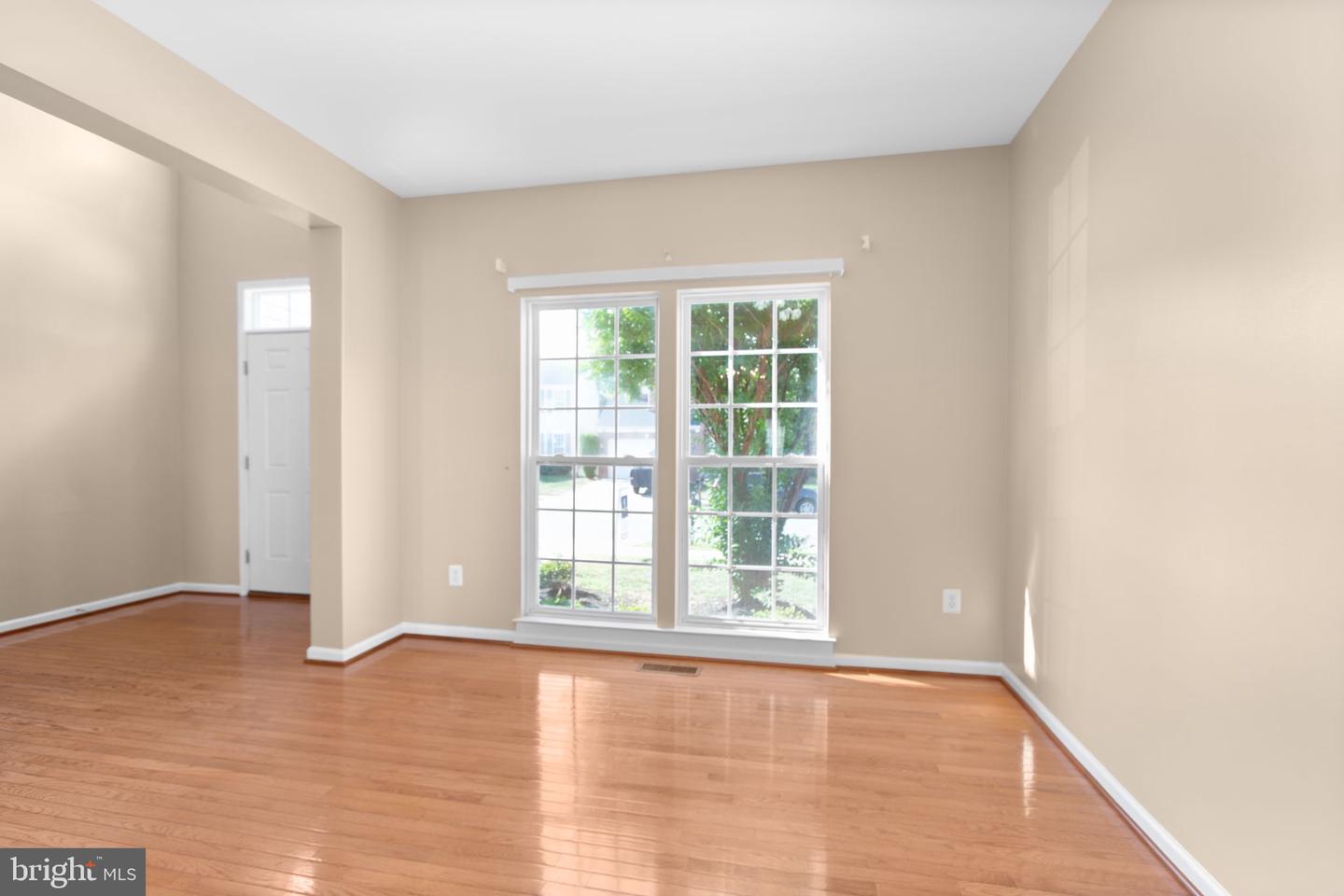 9330 BIRCH CLIFF DR, FREDERICKSBURG, Virginia 22407, 4 Bedrooms Bedrooms, 10 Rooms Rooms,3 BathroomsBathrooms,Residential,For sale,9330 BIRCH CLIFF DR,VASP2034462 MLS # VASP2034462